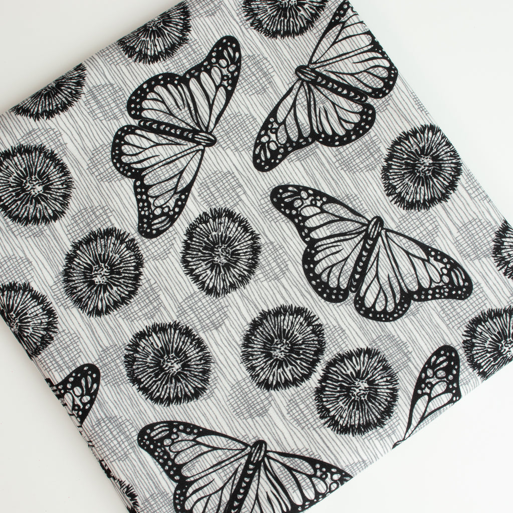 Windham Fabrics – Flight White/Black aus der Serie Winding Road von Natalie Barnes - Sabinzi - Aus Stoffliebe wird Lieblingsstück