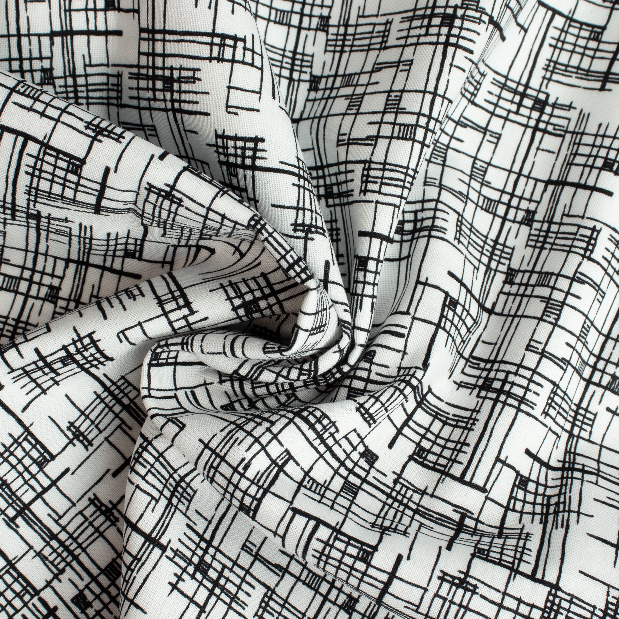 Windham Fabrics – Map White/Black aus der Serie Winding Road von Natalie Barnes