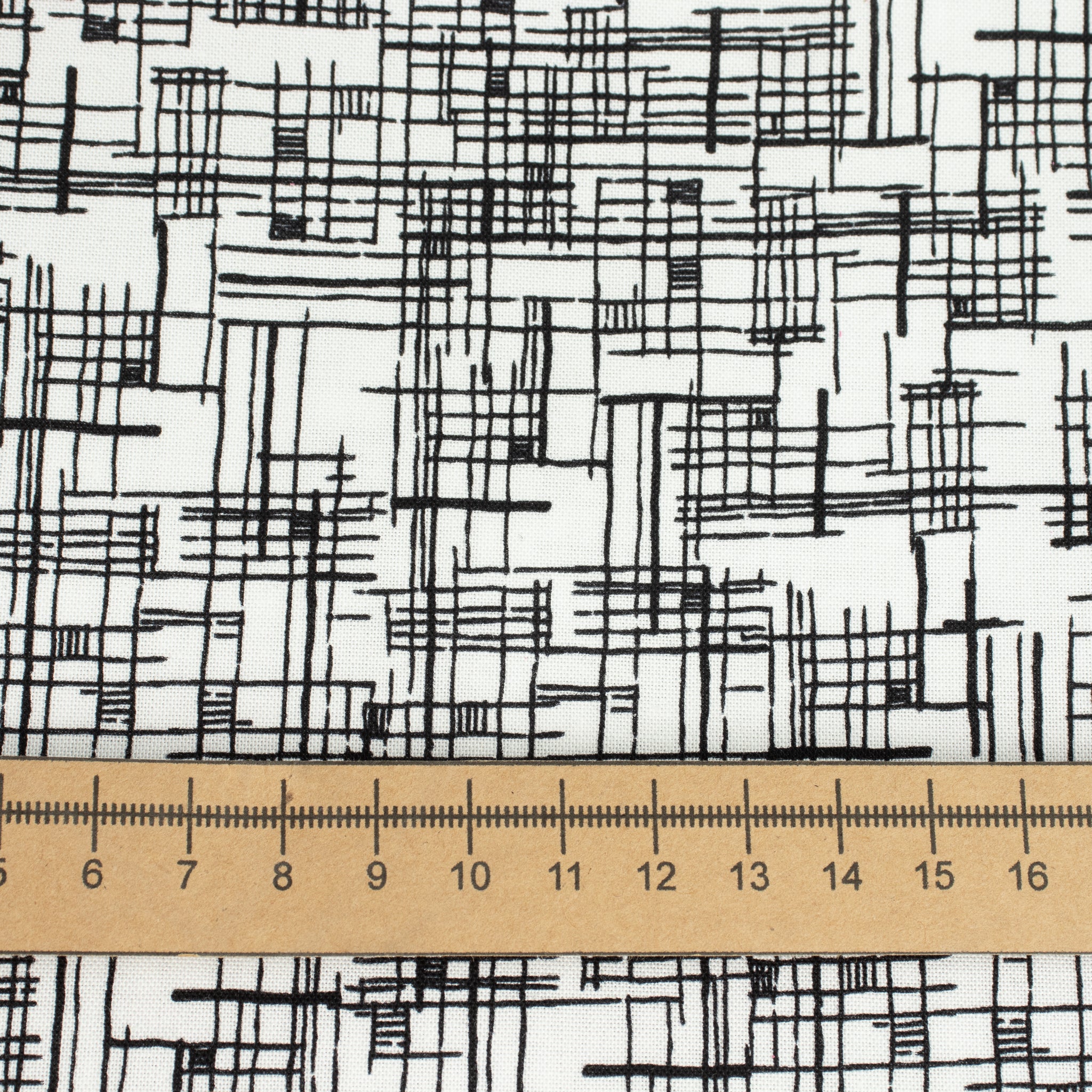Windham Fabrics – Map White/Black aus der Serie Winding Road von Natalie Barnes