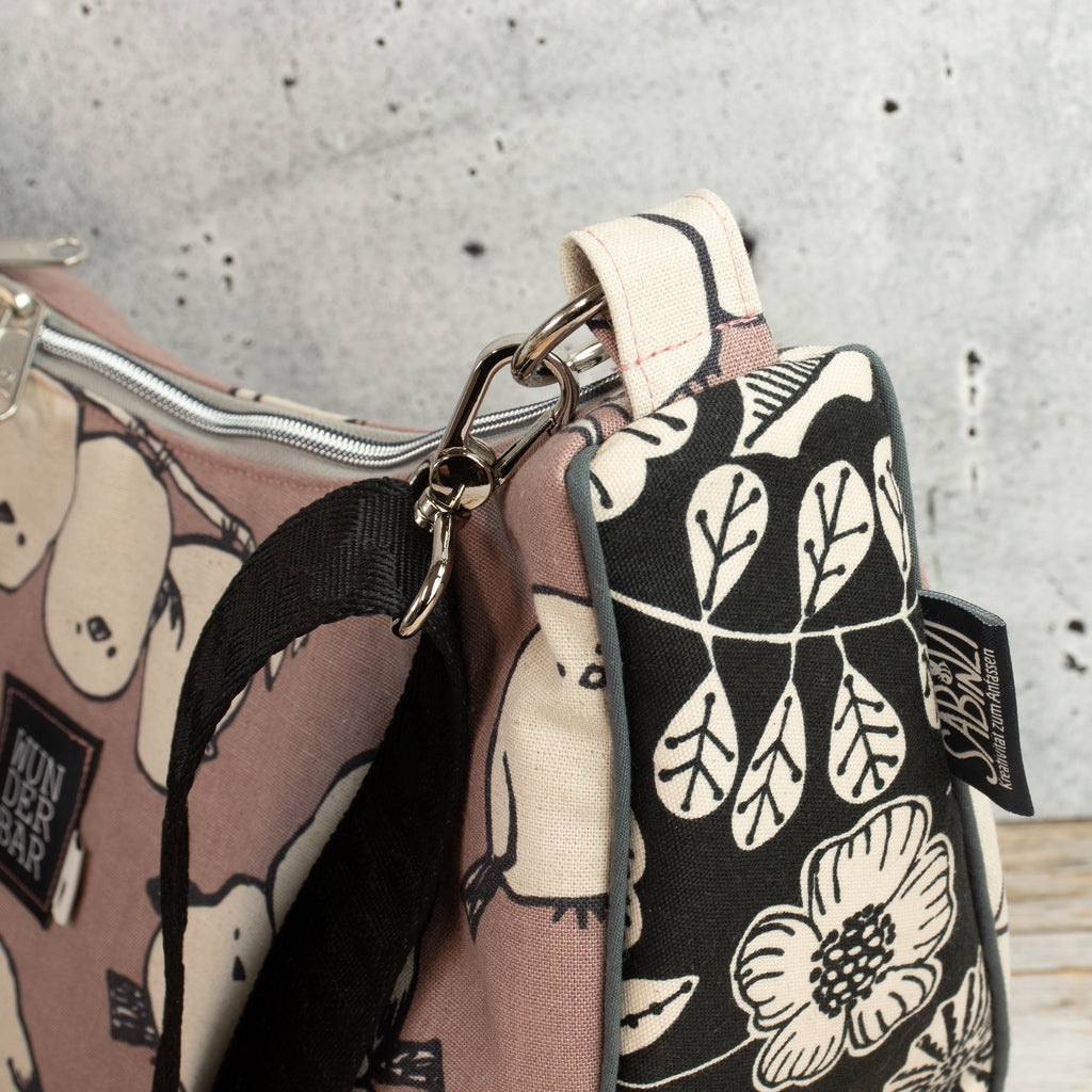 Bananentasche „WUNDERBAR“ – Halbmondtasche mit Kokka Simply Animal Birds