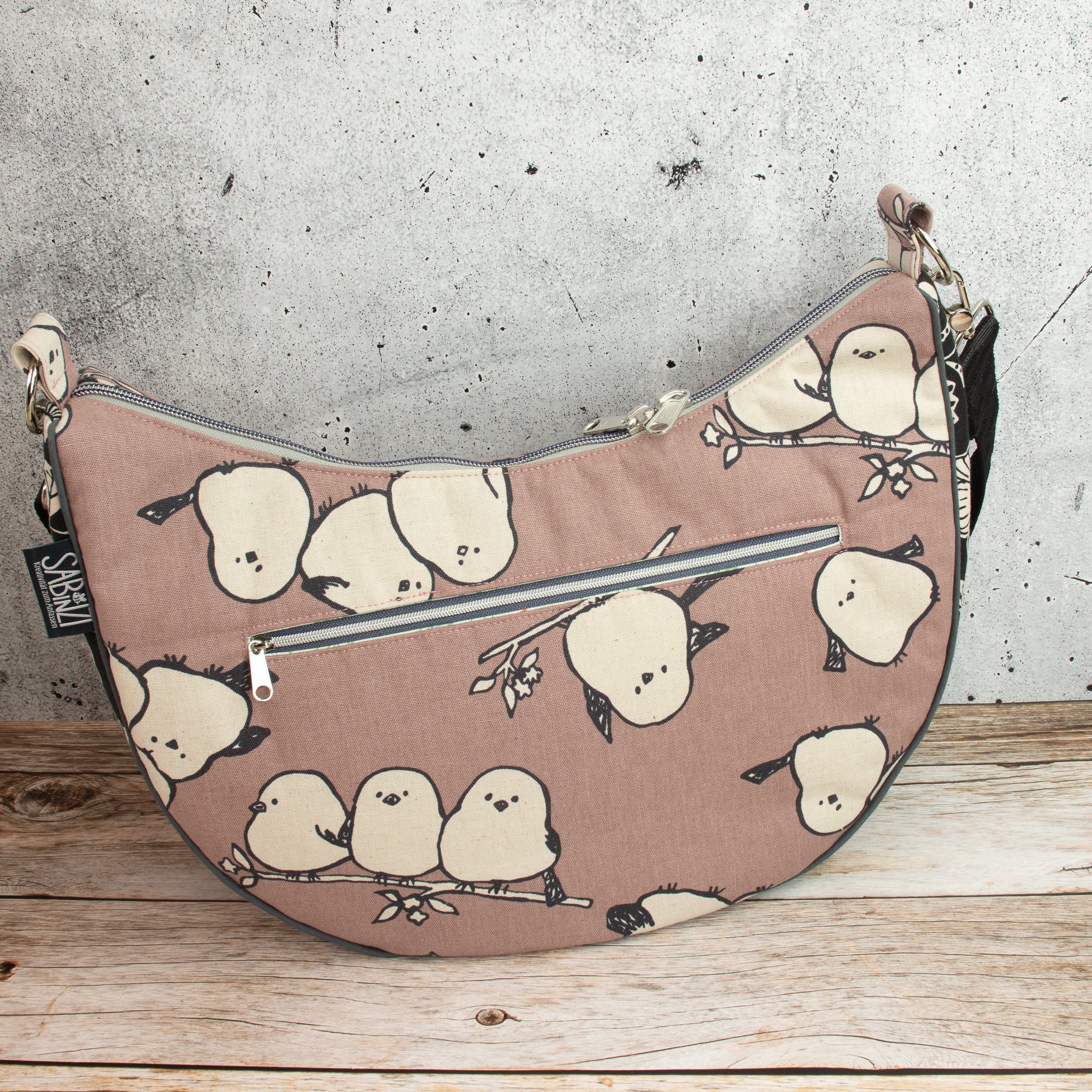 Bananentasche „WUNDERBAR“ – Halbmondtasche mit Kokka Simply Animal Birds