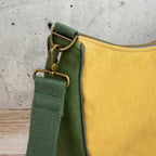 Bananentasche aus Heavy Canvas – Halbmondtasche in Mustard, Mulberry & Green Khaki