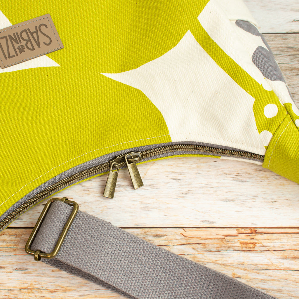 Bohara Bag M aus echino Heavy Canvas „Crop Lime“ – handgenähte Schultertasche mit Reißverschluss