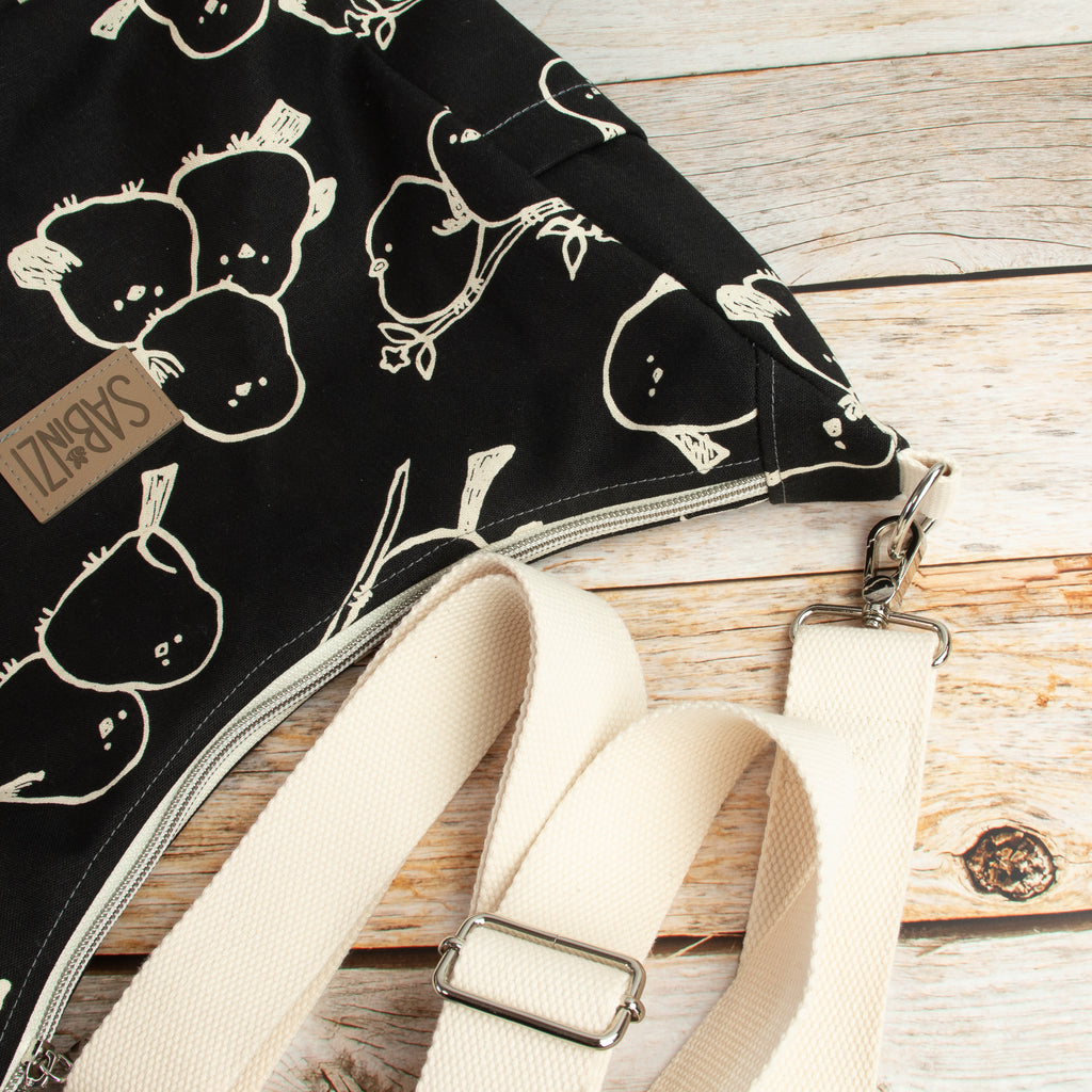 Bohara Bag M aus Kokka Canvas „Simply Animal Birds“ Schwarz – handgenähte Schultertasche