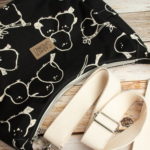 Bohara Bag M aus Kokka Canvas „Simply Animal Birds“ Schwarz – handgenähte Schultertasche
