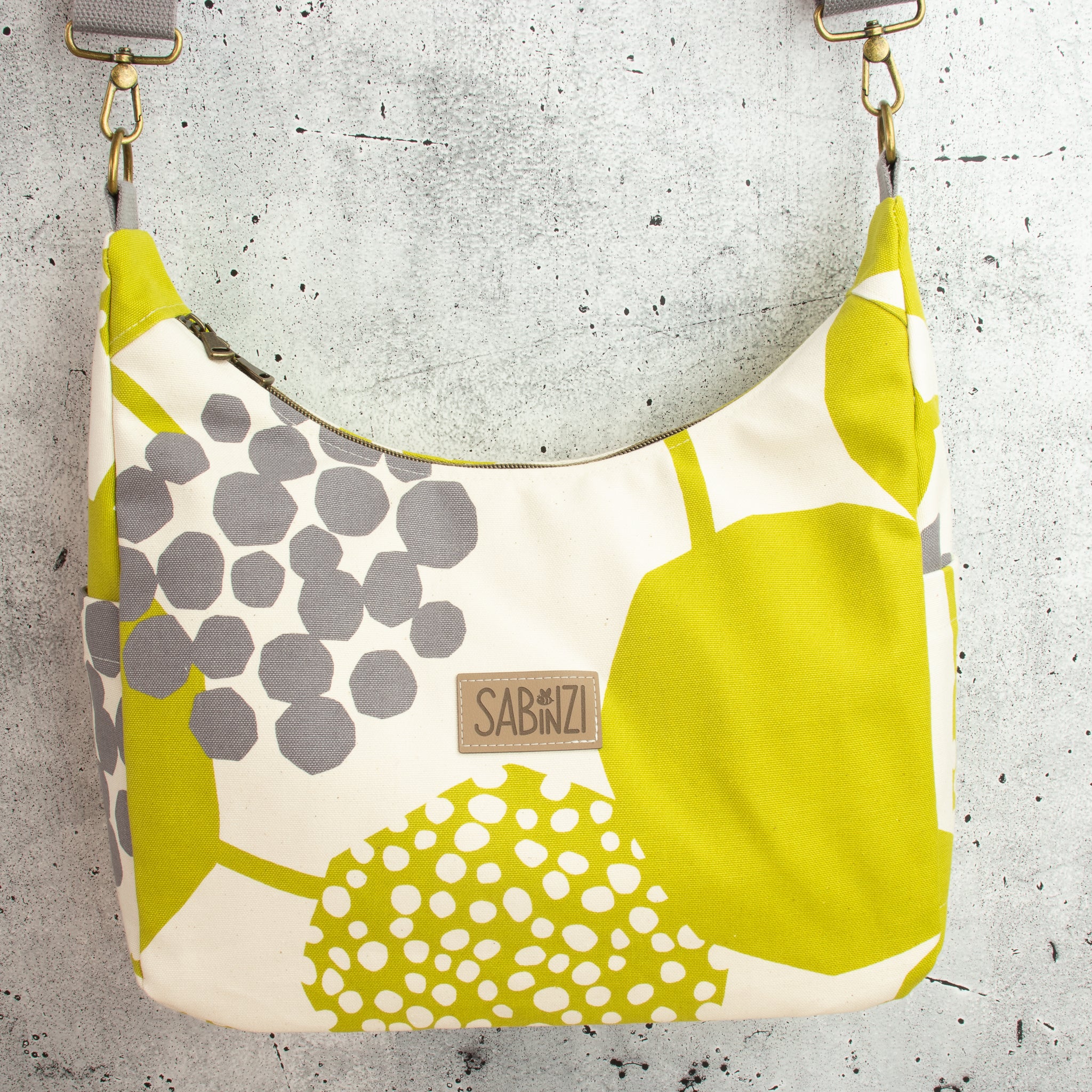 Bohara Bag M aus echino Heavy Canvas „Crop Lime“ – handgenähte Schultertasche