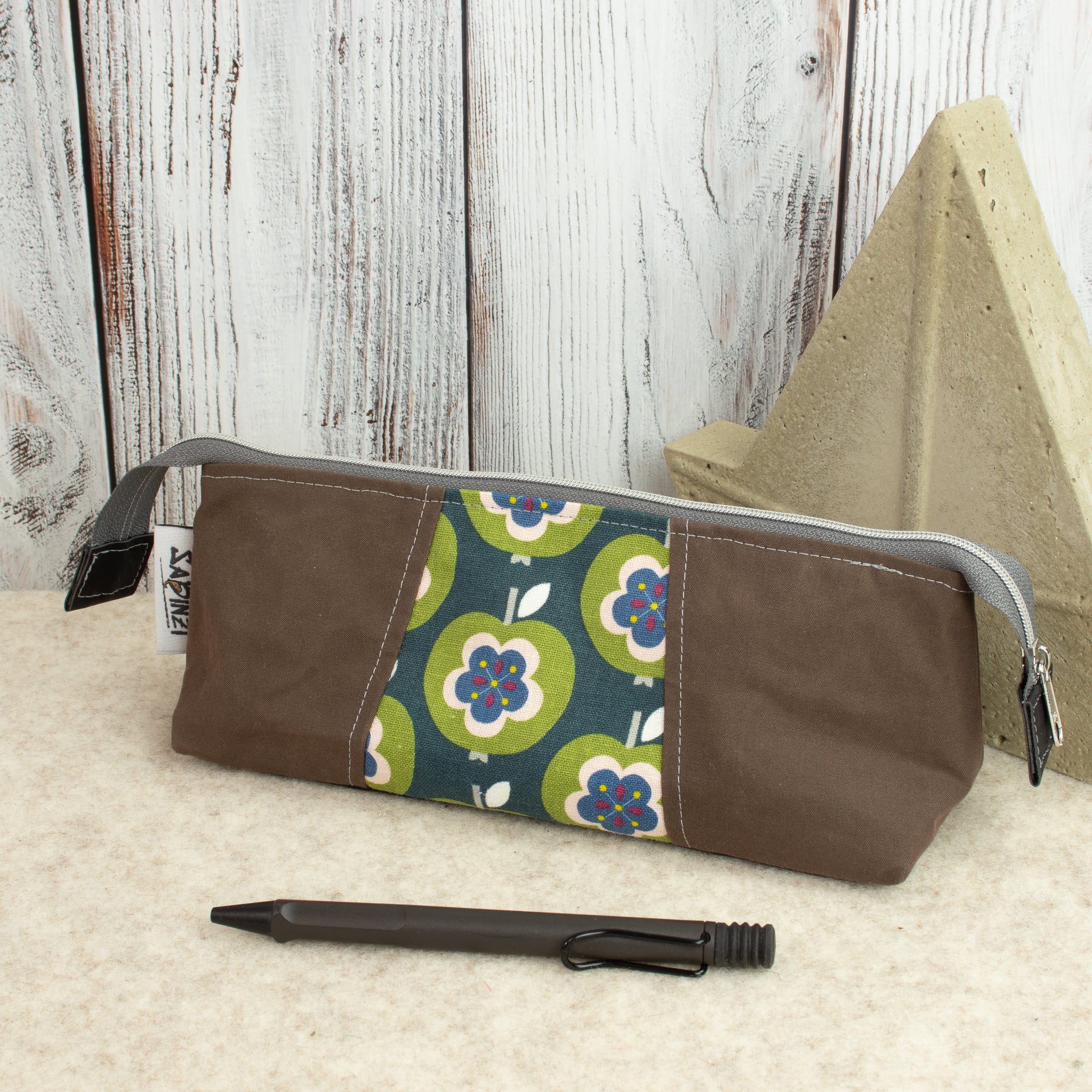Zipper Pouch Little Doria - Retro Äpfel