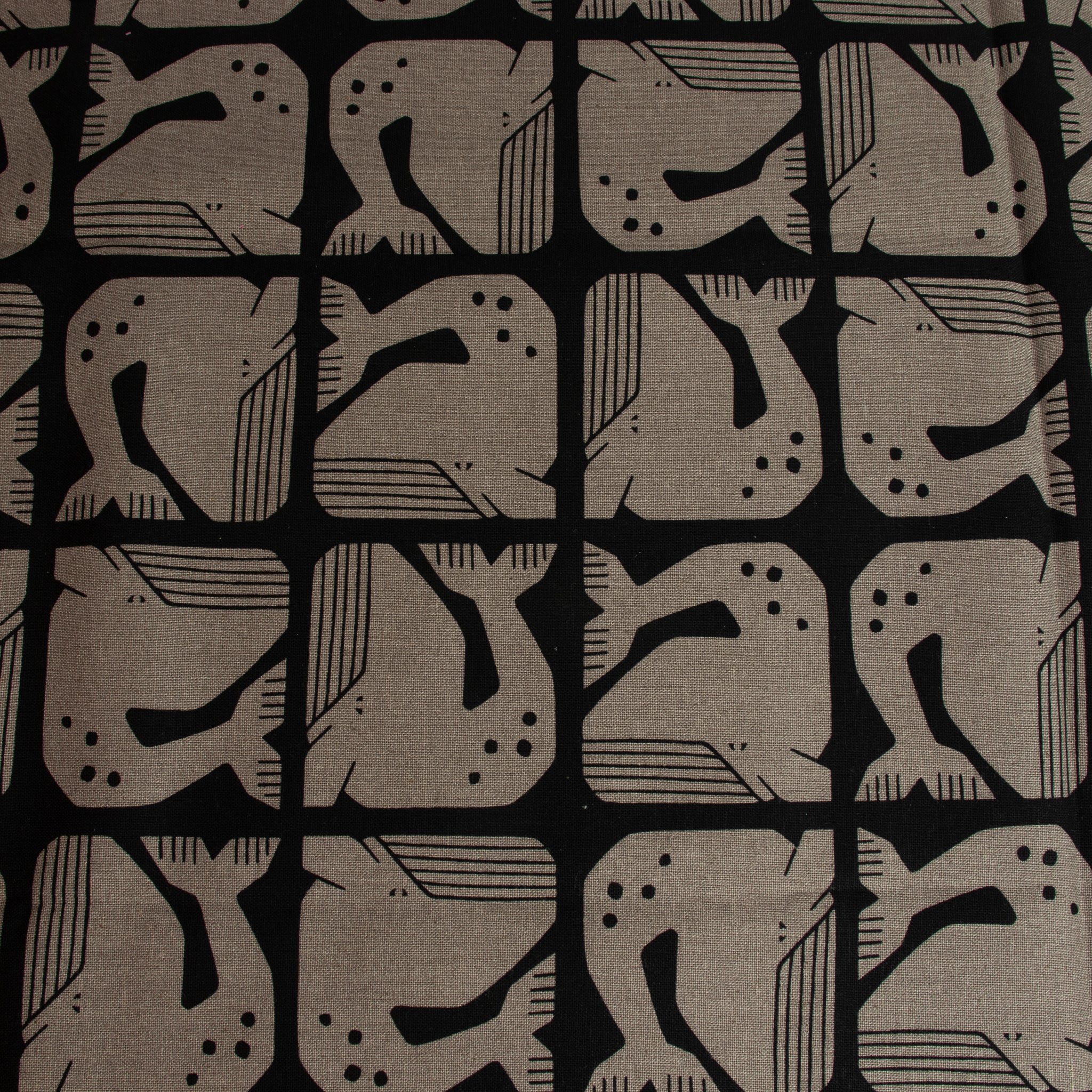 By the Seaside 2 Canvas Grumpy Whale Black Unbleached – Cotton + Steel x Loes van Oosten - Sabinzi - Aus Stoffliebe wird Lieblingsstück