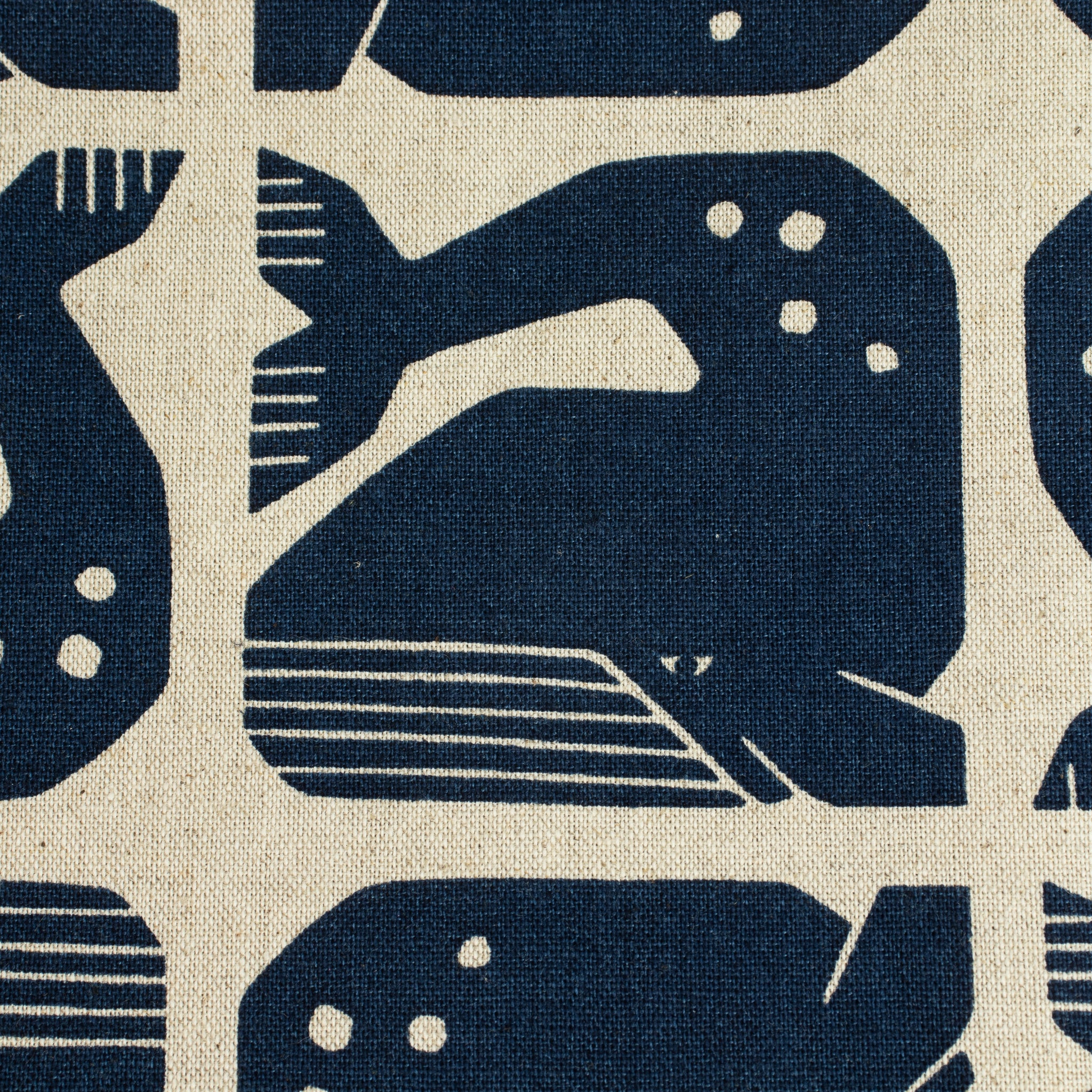 By the Seaside 2 Canvas Grumpy Whale Navy unbleached – Cotton + Steel x Loes van Oosten