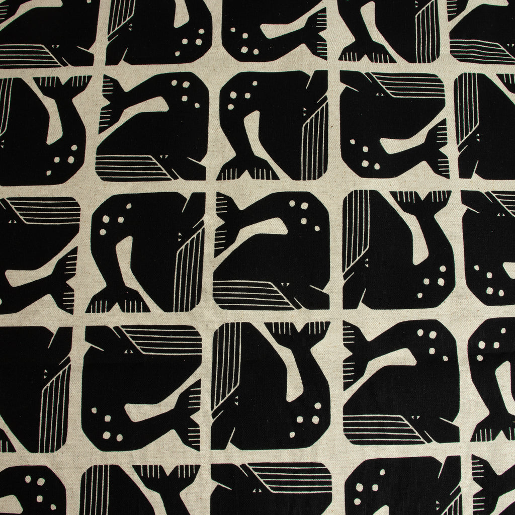 By the Seaside 2 Canvas „Grumpy Whale Night Sky Unbleached“ – Cotton + Steel x Loes van Oosten - Sabinzi - Aus Stoffliebe wird Lieblingsstück