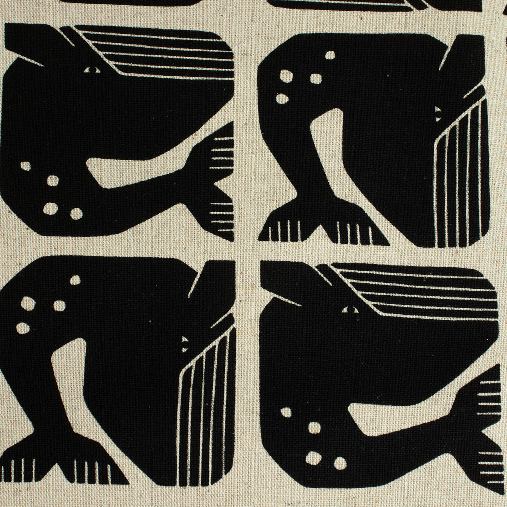 By the Seaside 2 Canvas „Grumpy Whale Night Sky Unbleached“ – Cotton + Steel x Loes van Oosten - Sabinzi - Aus Stoffliebe wird Lieblingsstück