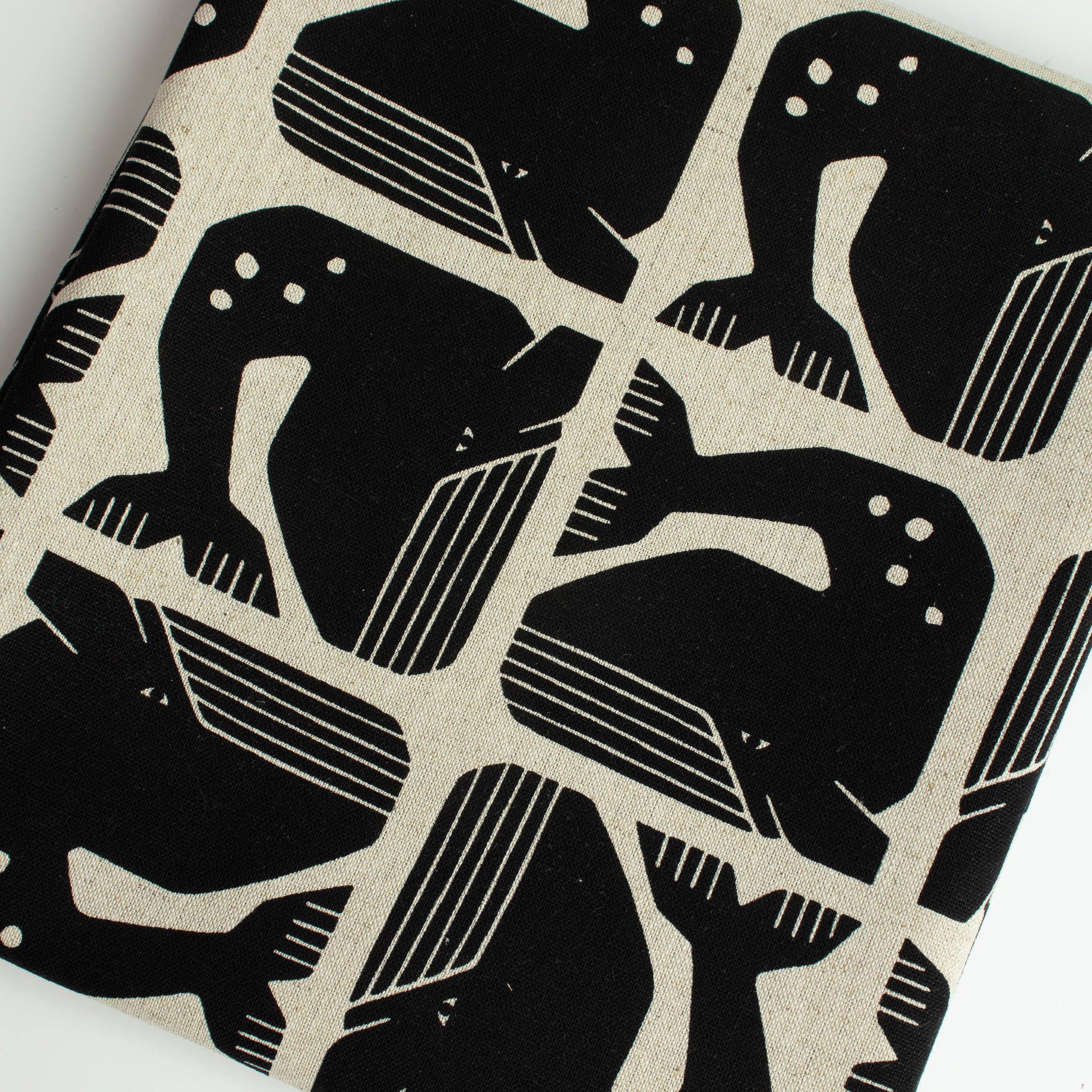 By the Seaside 2 Canvas „Grumpy Whale Night Sky Unbleached“ – Cotton + Steel x Loes van Oosten