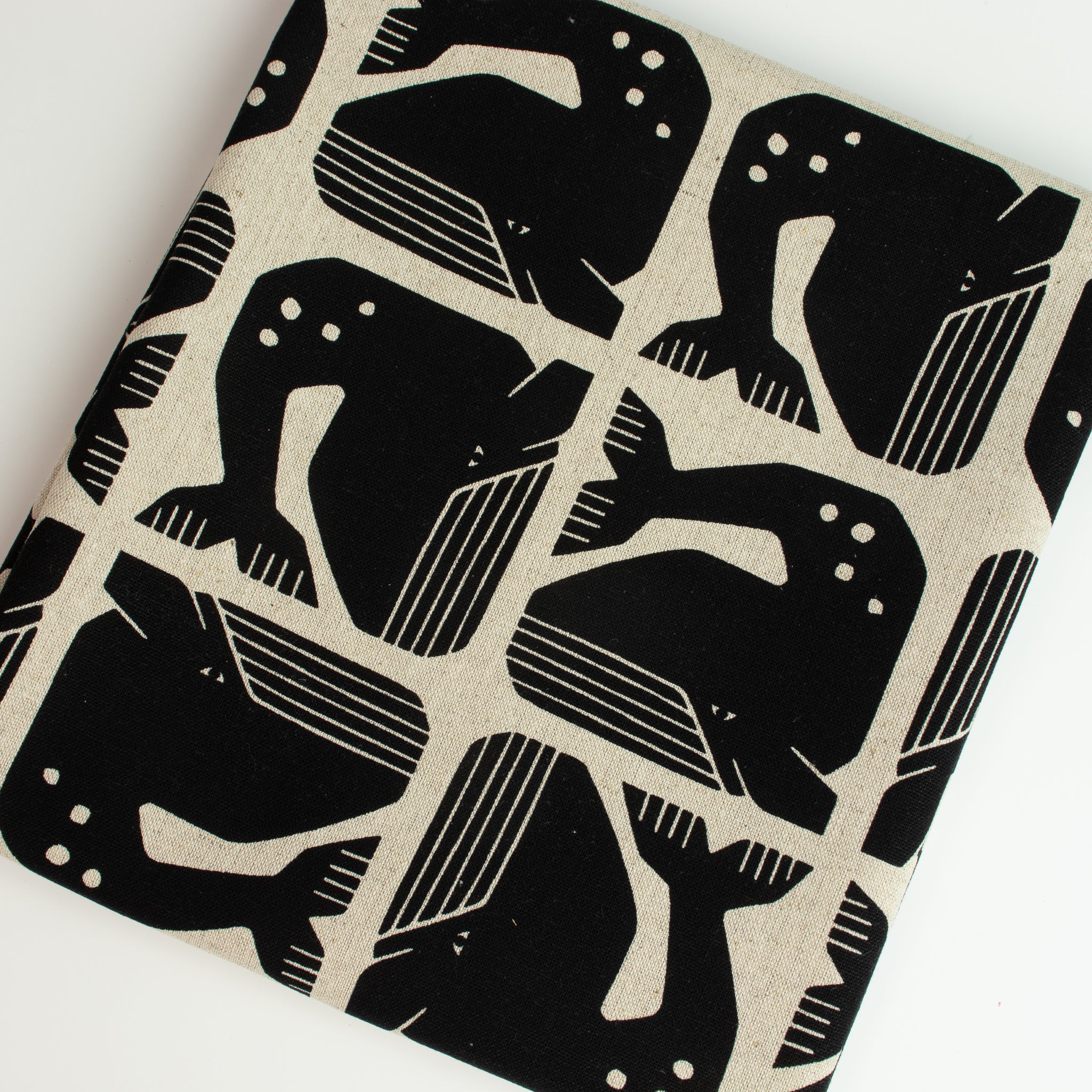 By the Seaside 2 Canvas „Grumpy Whale Night Sky Unbleached“ – Cotton + Steel x Loes van Oosten - Sabinzi - Aus Stoffliebe wird Lieblingsstück