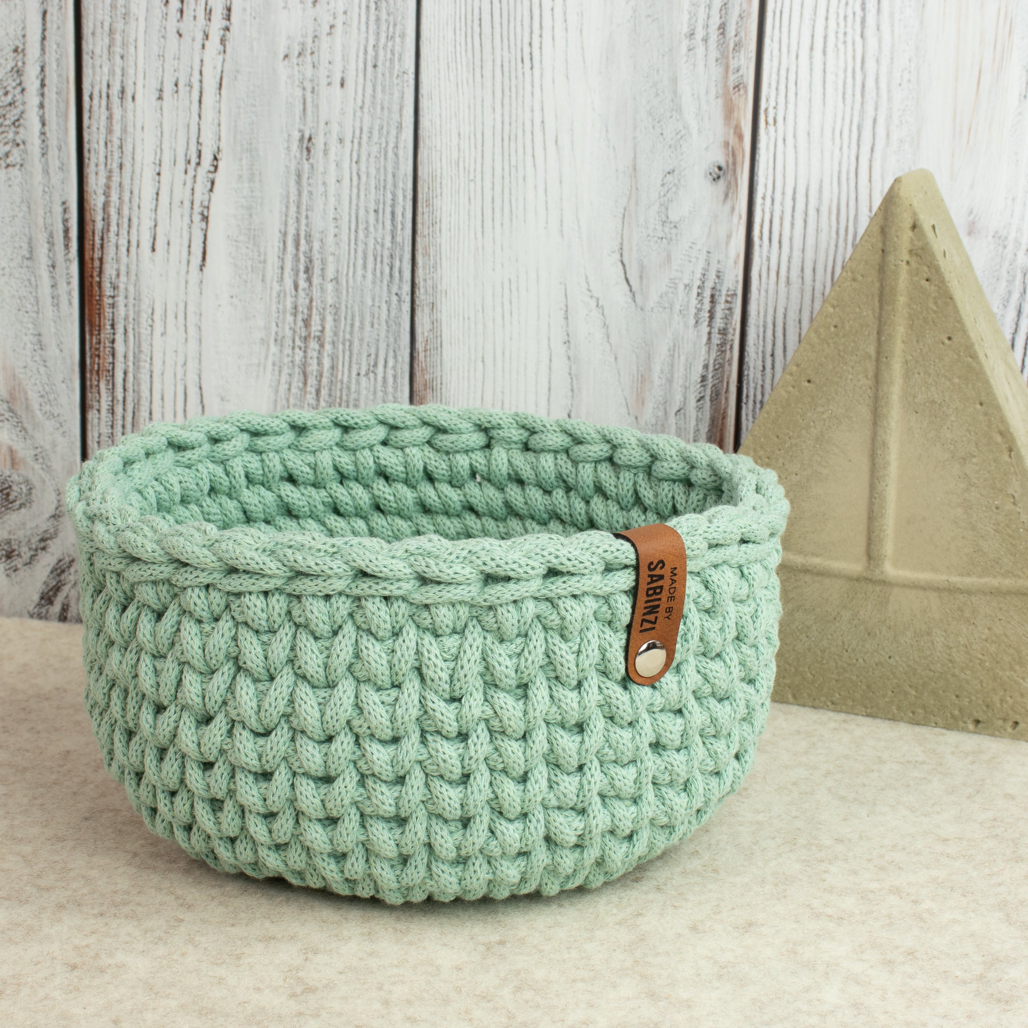 Häkelkorb „Strickstil“ Aloe – Ø ca. 20 cm