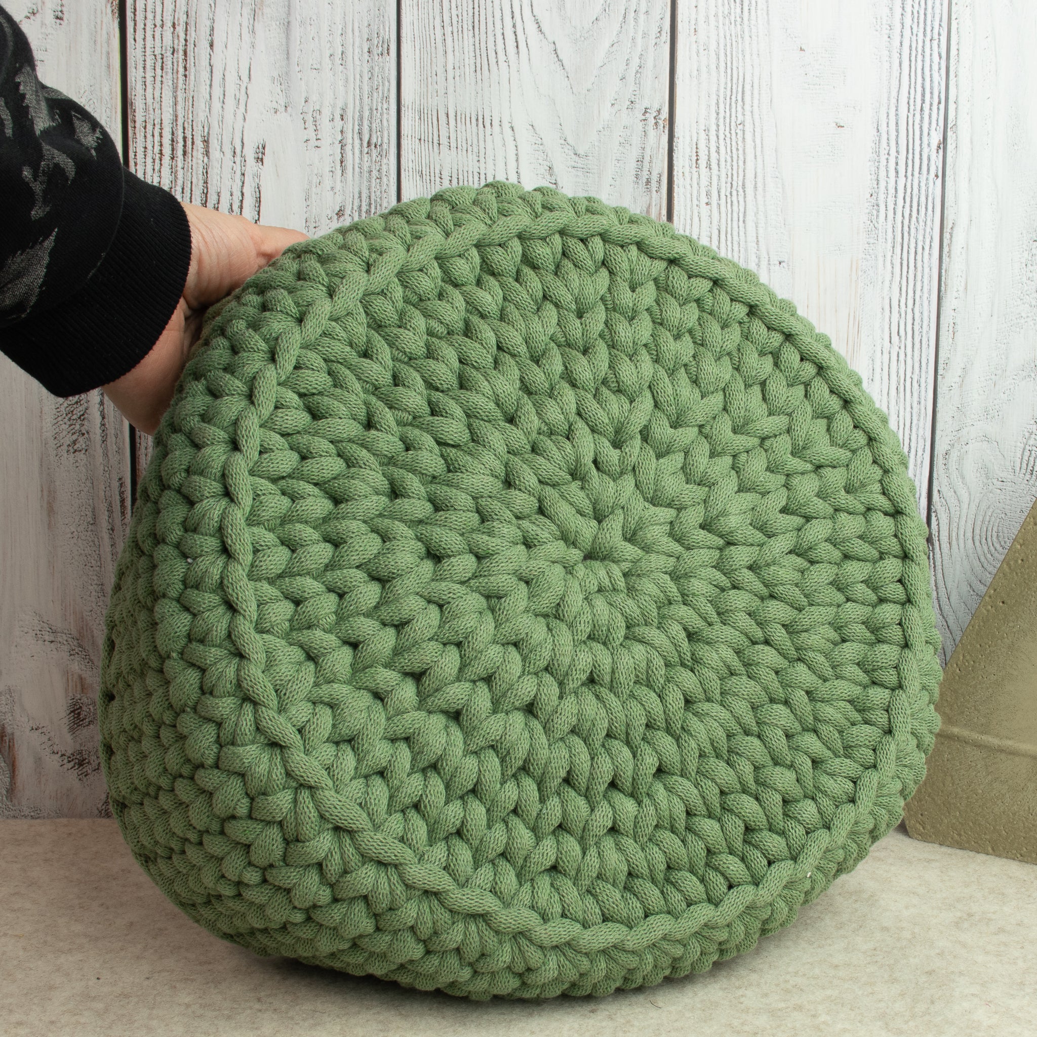 Großer Häkelkorb „Eukalyptus“ im Strickstil – Handmade Aufbewahrungskorb ca. 31 cmGroßer Häkelkorb „Sand“ im Strickstil – Handmade Aufbewahrungskorb ca. 31 cm (Kopie)