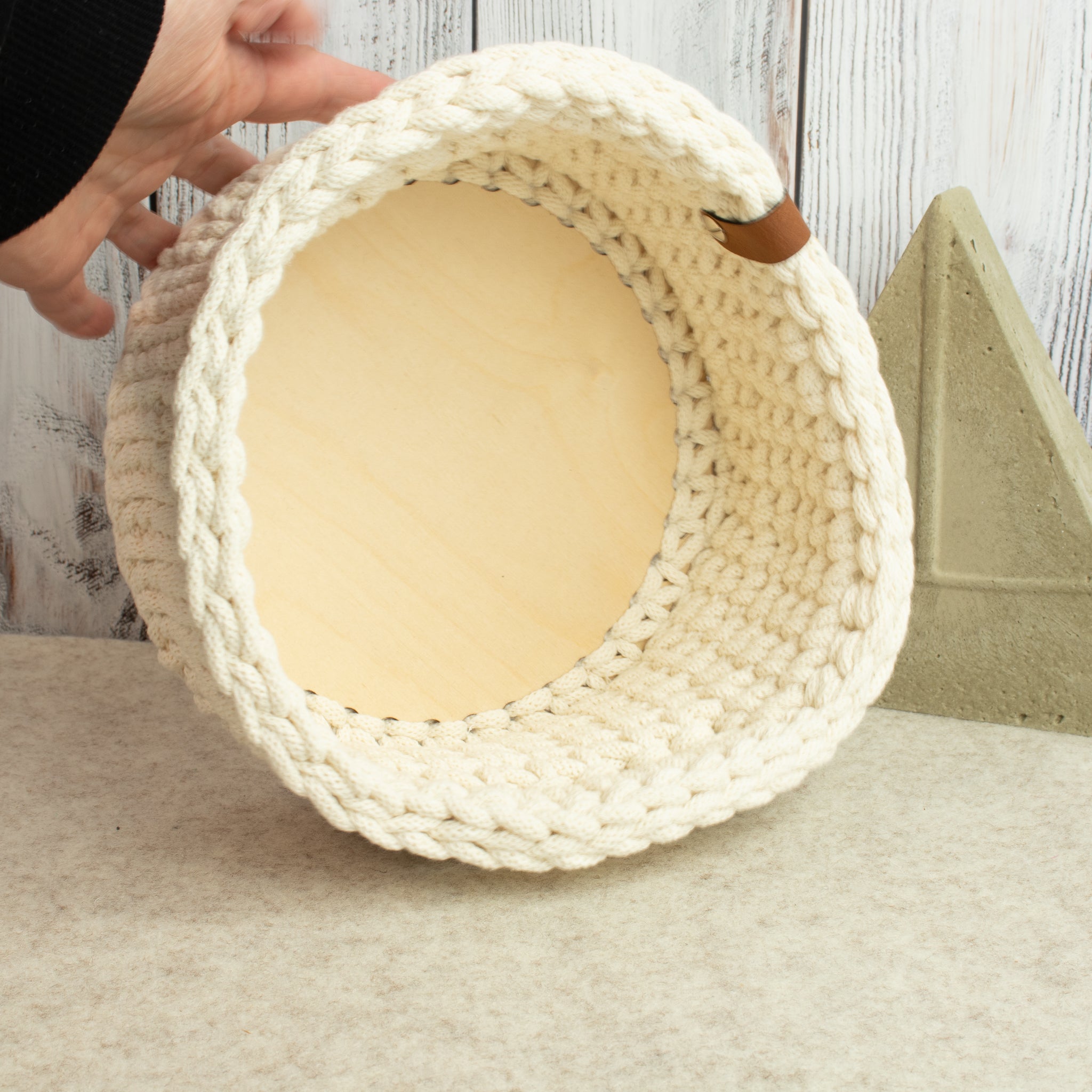 Großer Häkelkorb mit Holzboden & Griffen „Natural“ – Strickstil ca. 23 cm
