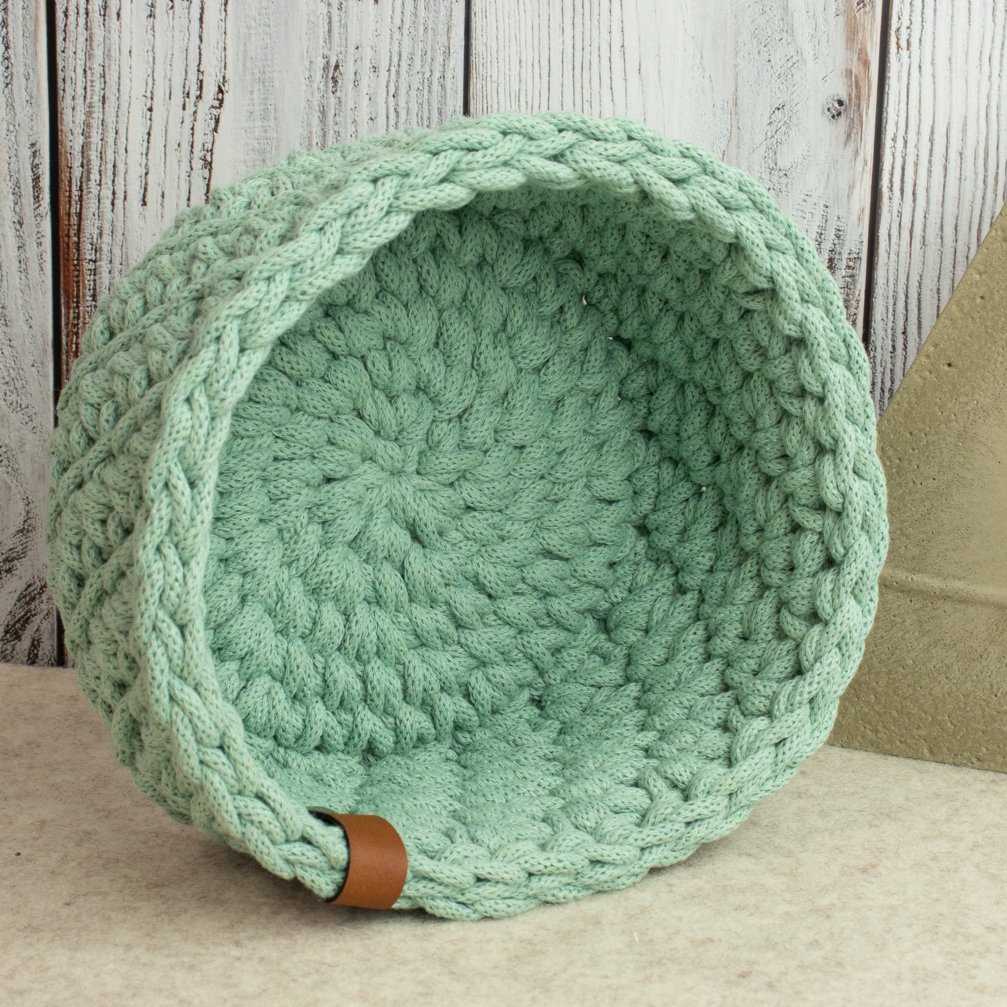 Häkelkorb Gänsefüßchenmuster „Aloe“ – Ø ca. 19 cm