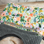 Hobobag aus Cordstoff Zoom – Handgenähte Schultertasche in Grau mit Reißverschluss
