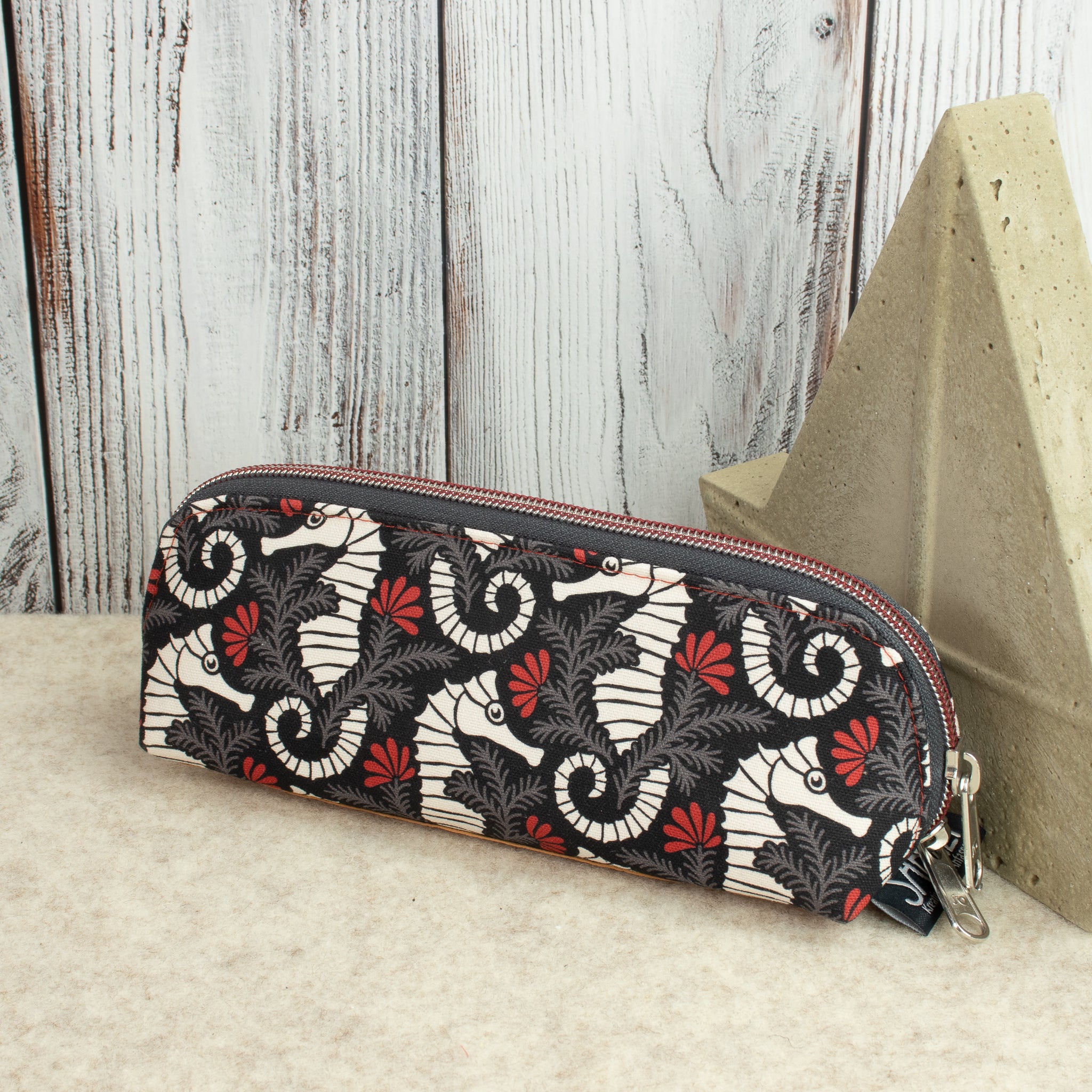 Große Lene 2.0 – Etui aus „Seahorse Garden“ Canvas von Cloud9 Fabrics