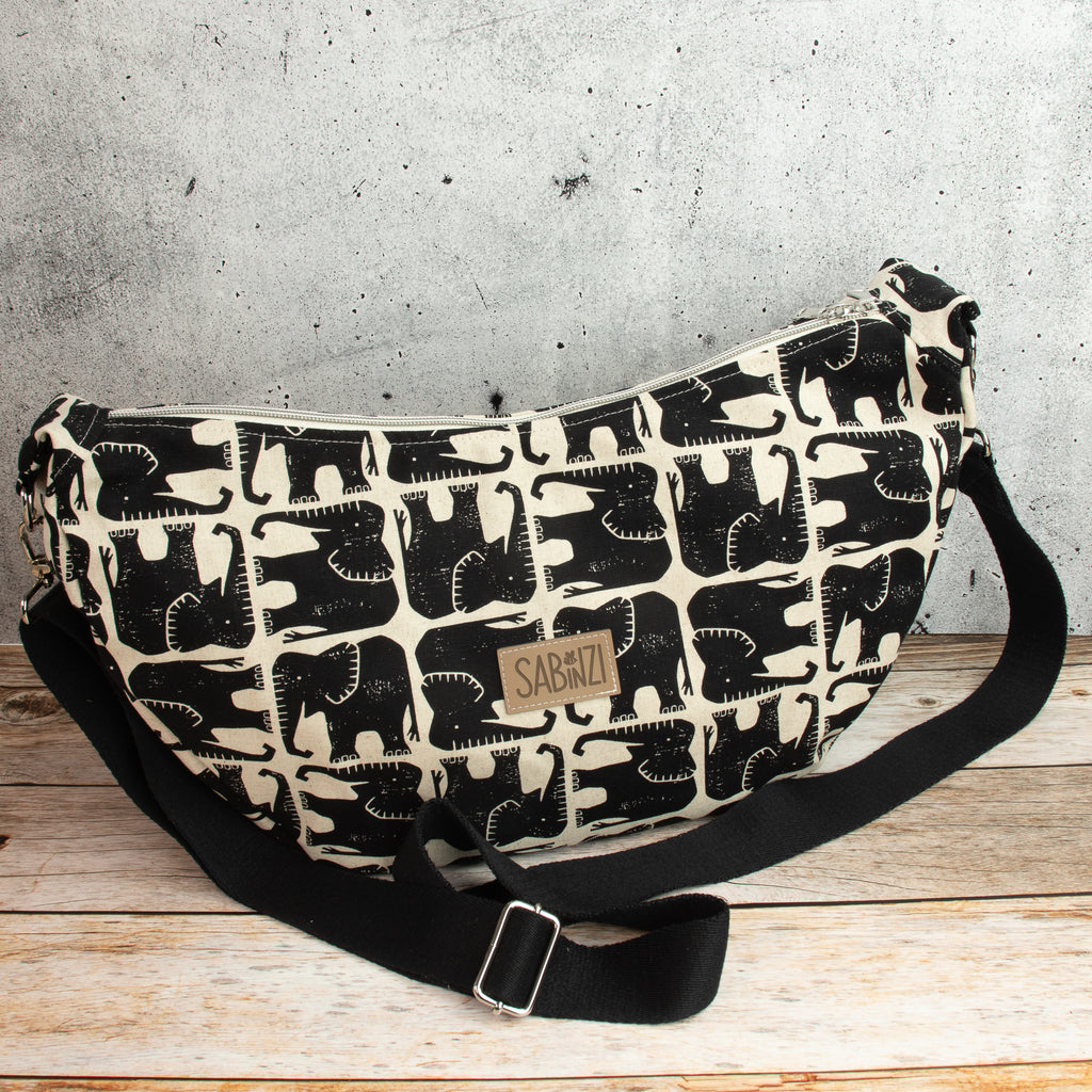 Meluna XL Schultertasche aus Rising Sun Canvas – Handgemachte Tasche mit Elefantenmotiv
