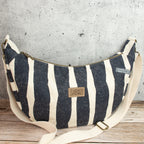 Meluna XL Schultertasche aus echino Sway in Navy – Handgemachte Canvas Tasche mit Streifenlook
