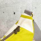 Meluna XL Schultertasche aus echino Crop Heavy Canvas in Lime – Handgemachte Tasche mit abnehmbarem Gurt