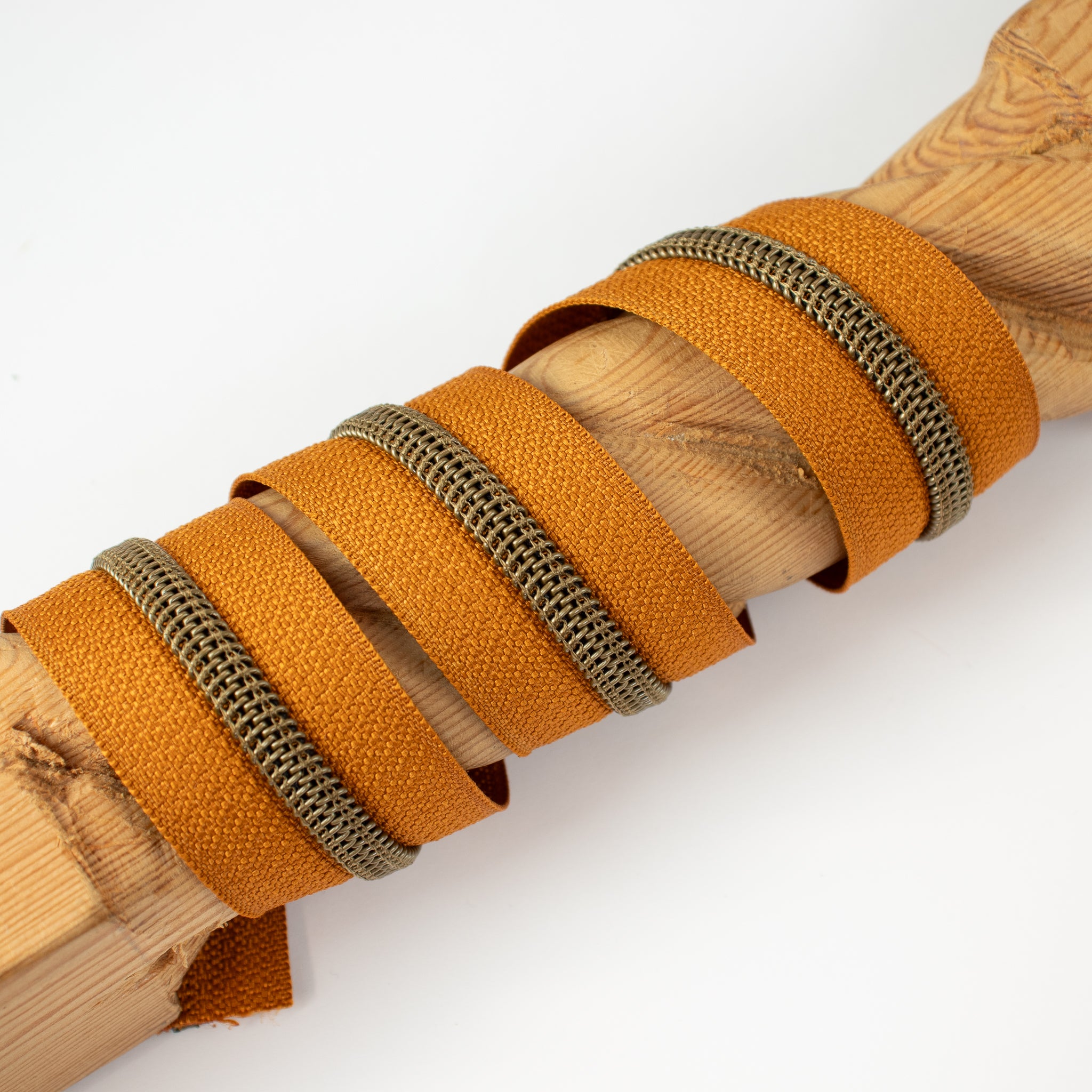 Reißverschluss „Pumpkin Spice“ – ZipperZoo, metallisierte Kunststoff-Schiene, Meterware ab 0,1 m