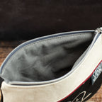 Kleine, flache Reißverschlusstasche  – Canvas Schwarz / Birds