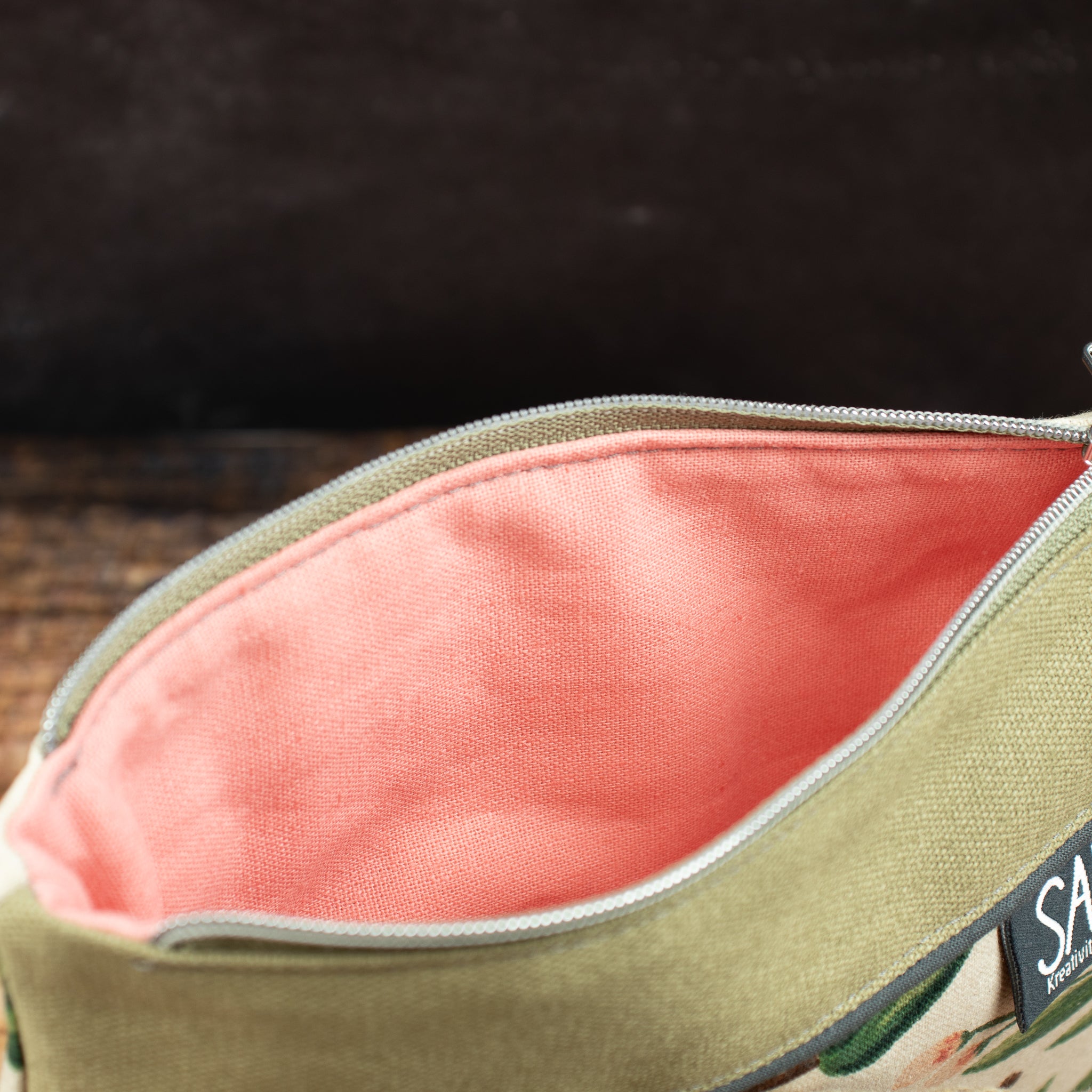 Reißverschlusstasche „Mimi“ – Canvas Grün / Floral