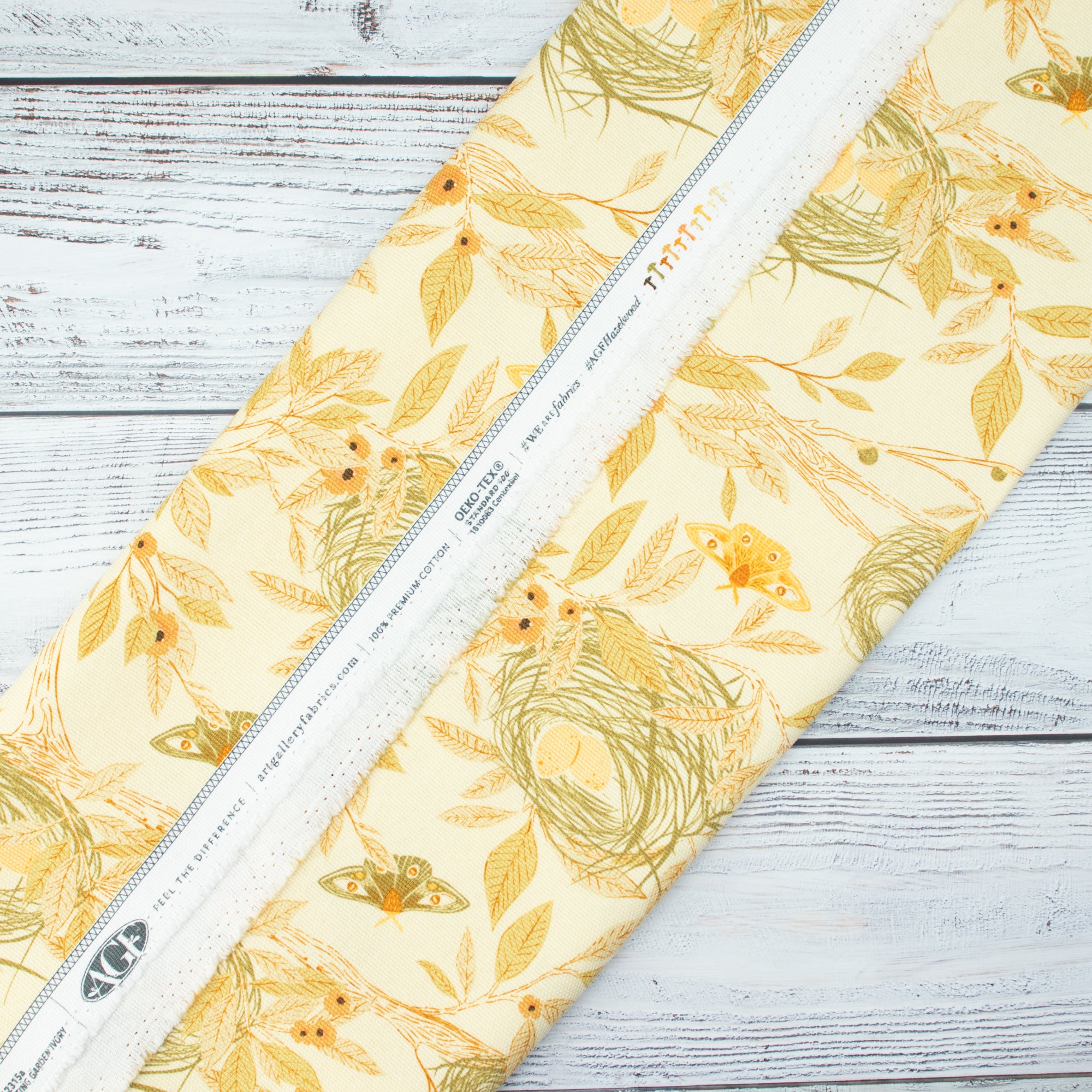 Art Gallery Fabrics - Hazelwood	- Nesting Garden Ivory - Canvas