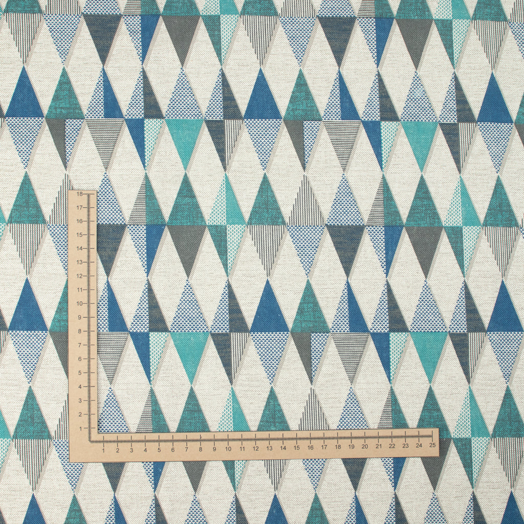 Dekostoff Dreiecke in Blau & Türkis – Geometrisches Muster, 70 % Polyester / 30 % Baumwolle, ca. 140 cm breit