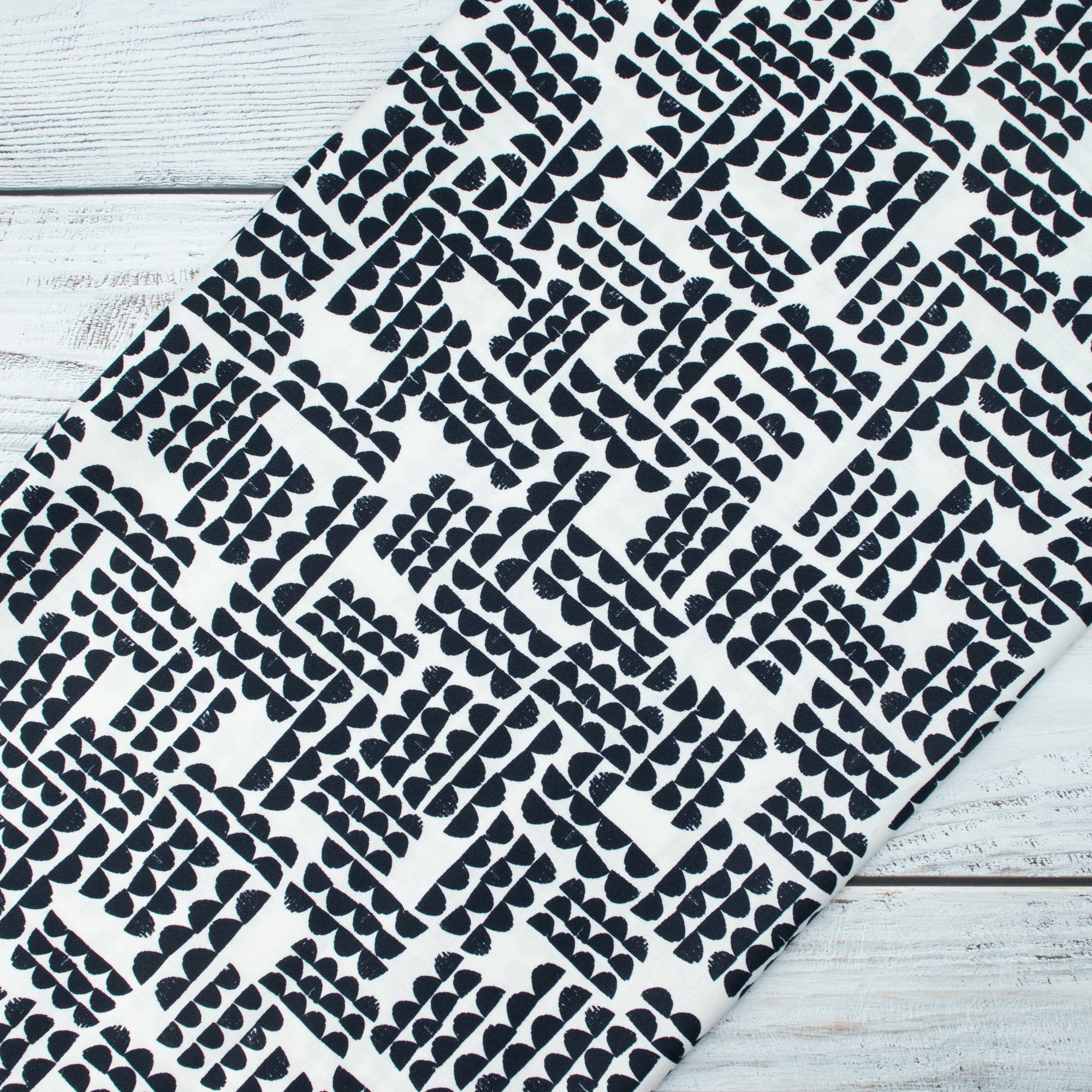 Cloud9 Fabrics - Imprint - Ridge black - Eloise Renouf