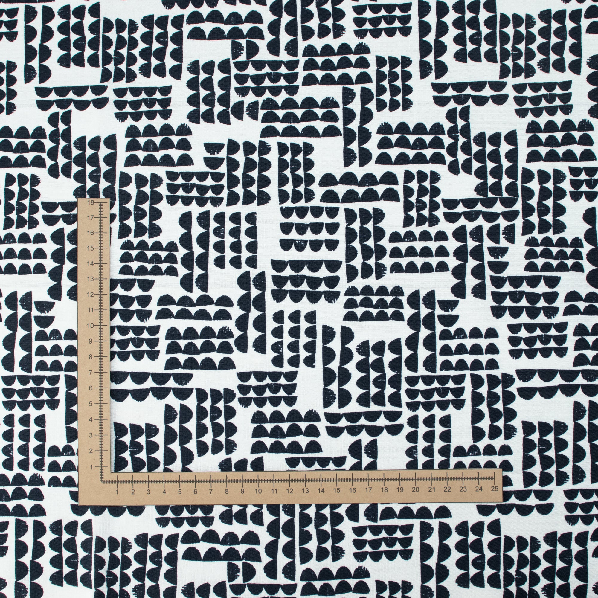 Cloud9 Fabrics - Imprint - Ridge black - Eloise Renouf