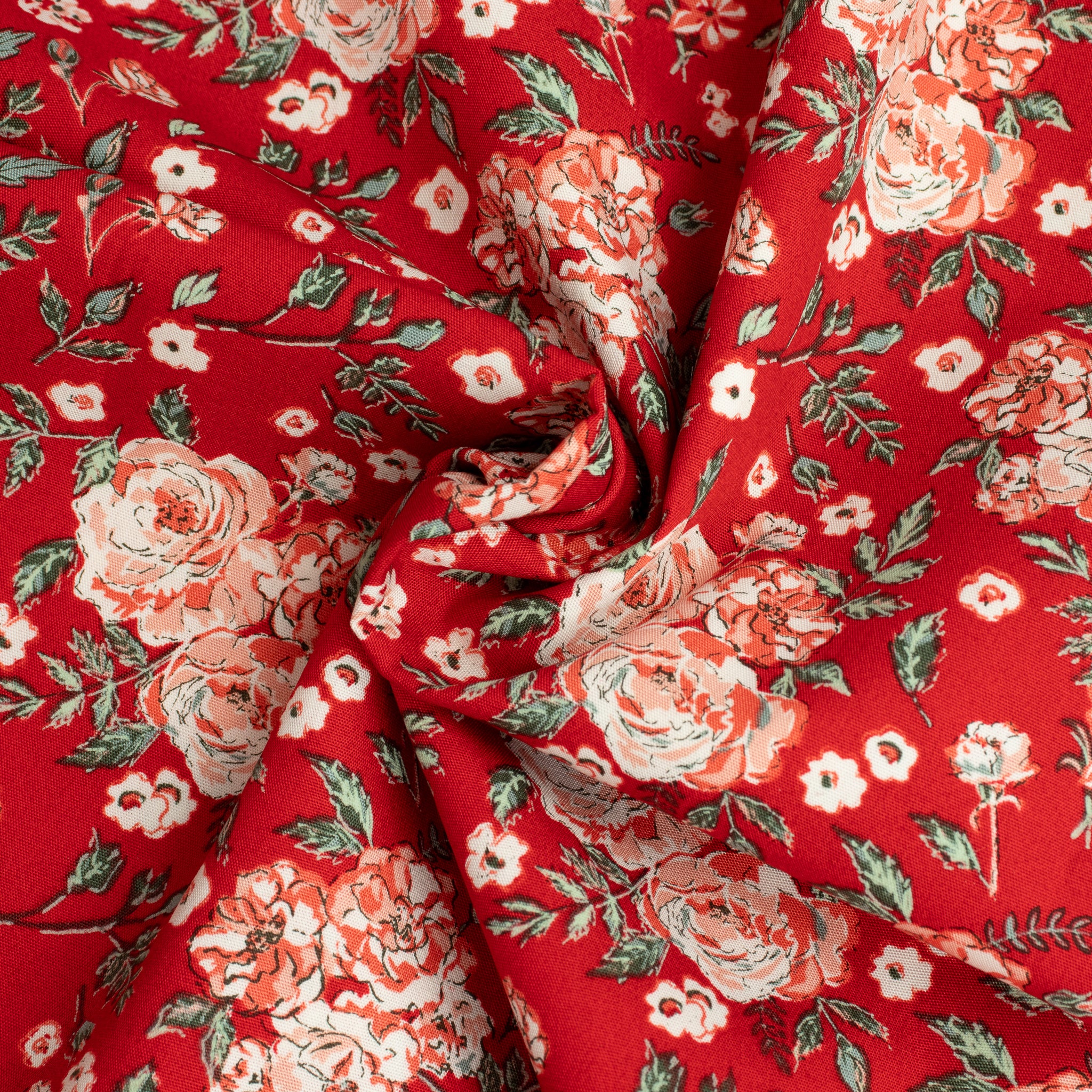 Art Gallery Fabrics Spruce – Floribunda | Floraler Baumwollstoff in warmem Rot