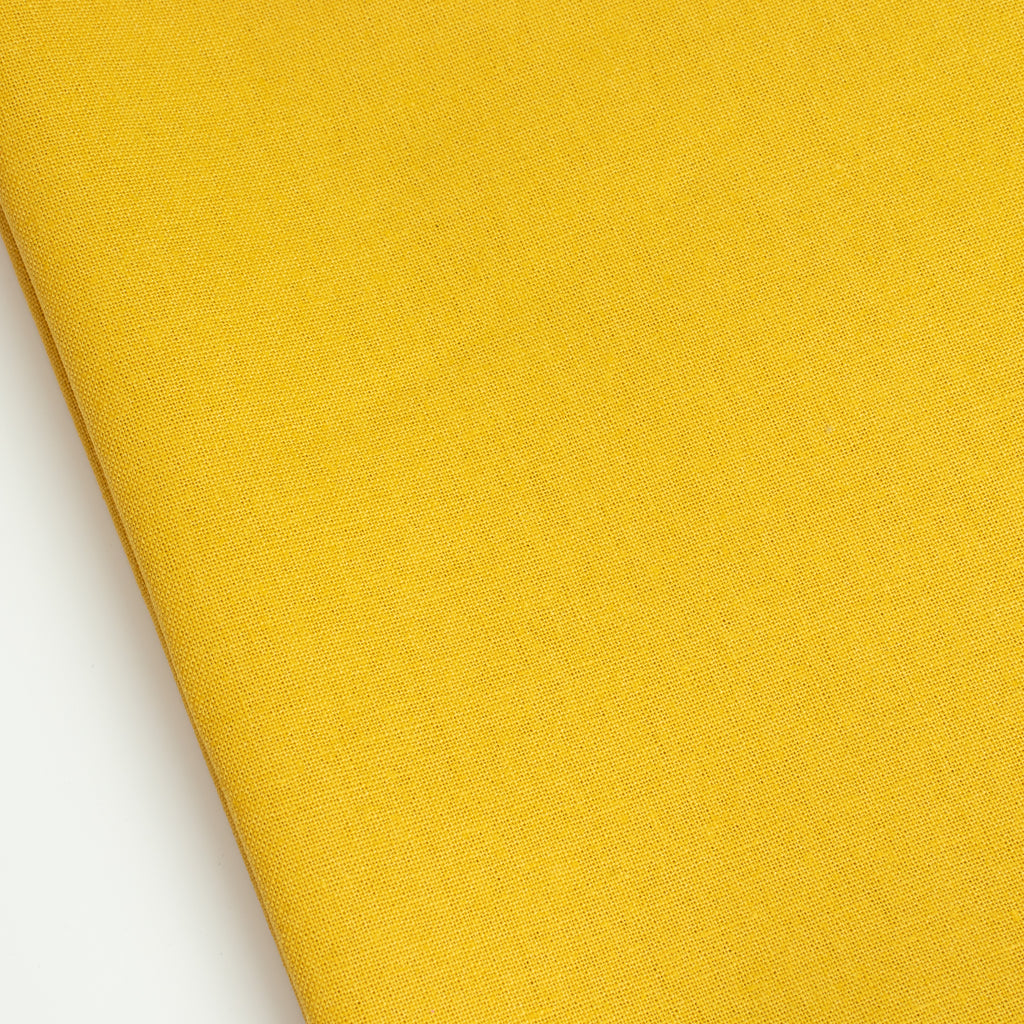 Cotton Linen Stoff Golden Yarrow von Adlico – warmer Baumwoll-Leinen-Mix für kreative Projekte