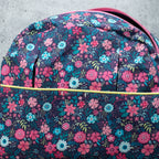 Kugeltasche – praktische Universaltasche mit Blütenstickerei