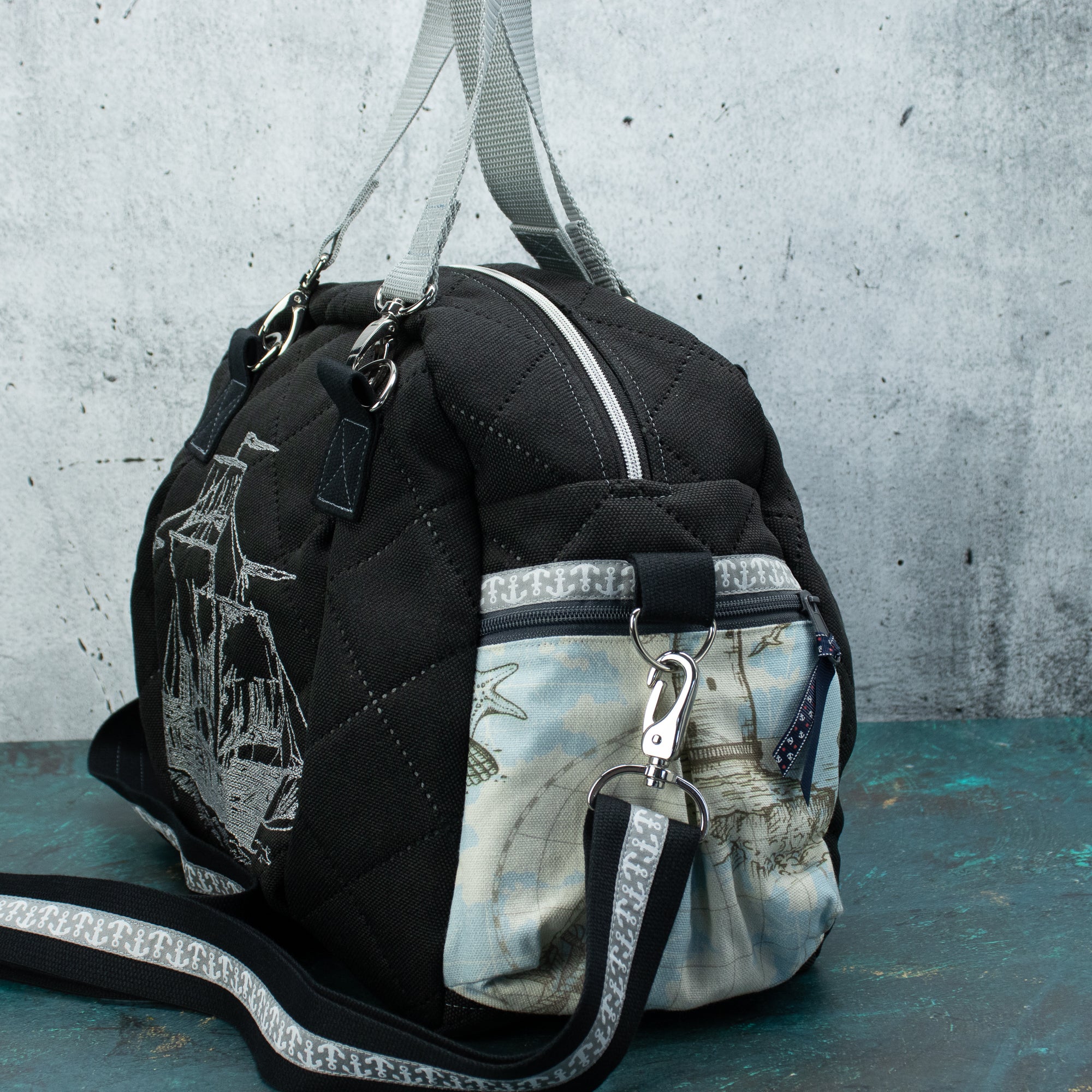 Kugeltasche – praktische Universaltasche mit maritimer Stickerei