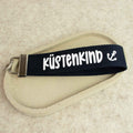 Schlüsselanhänger „KÜSTENKIND“ - weiss – handgemacht aus Baumwollband
