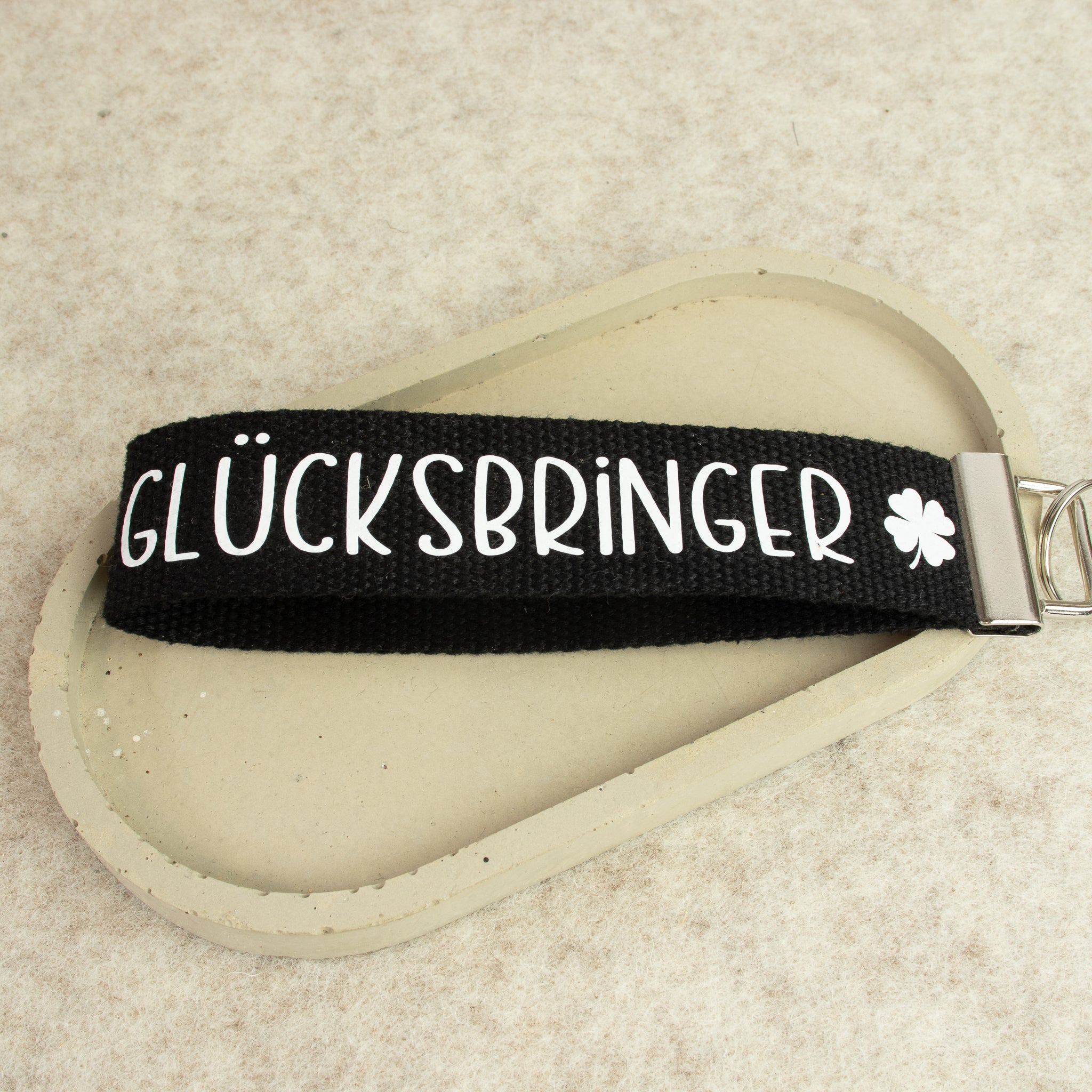 Schlüsselanhänger „GLÜCKSBRINGER“ – handgemachtes Geschenk