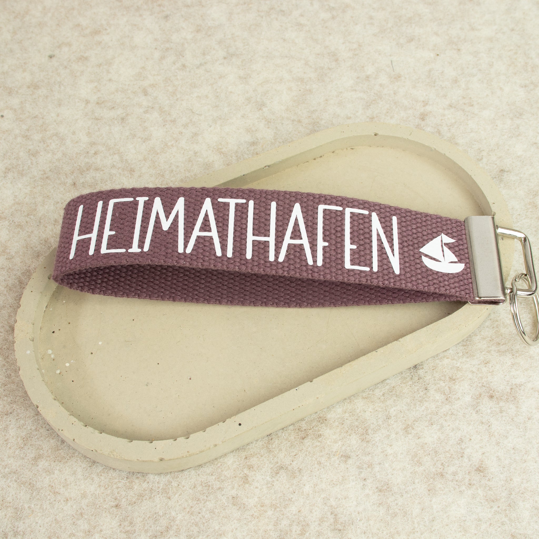 Schlüsselanhänger „HEIMATHAFEN“ – maritimer Anhänger aus Baumwollband