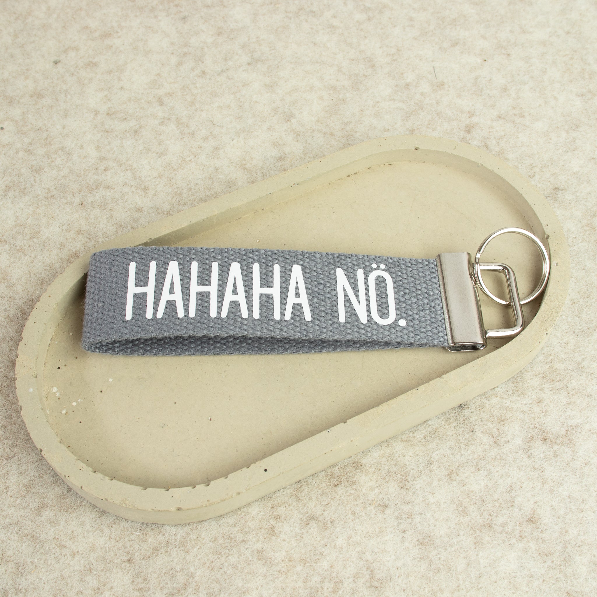 Schlüsselanhänger „HAHAHA NÖ.“ – lustiger Schlüsselanhänger