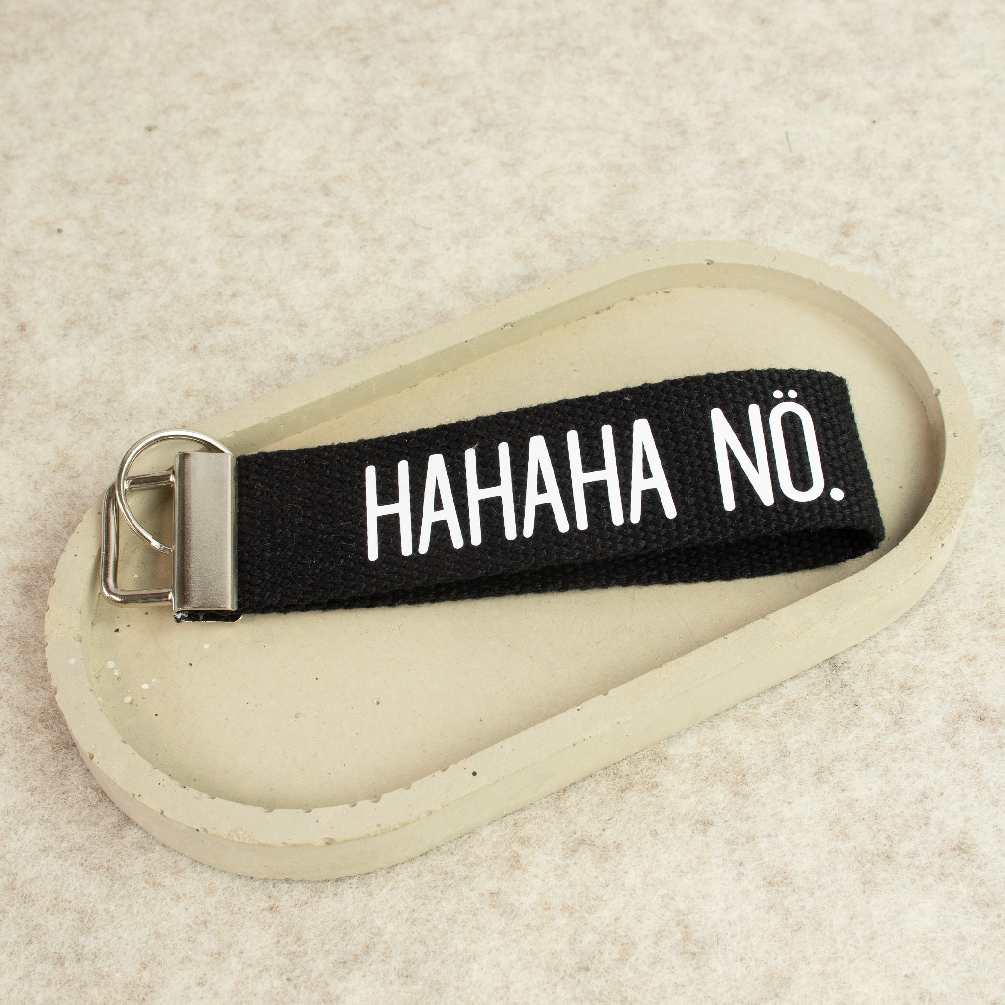 Schlüsselanhänger „HAHAHA NÖ.“ – lustiger Schlüsselanhänger