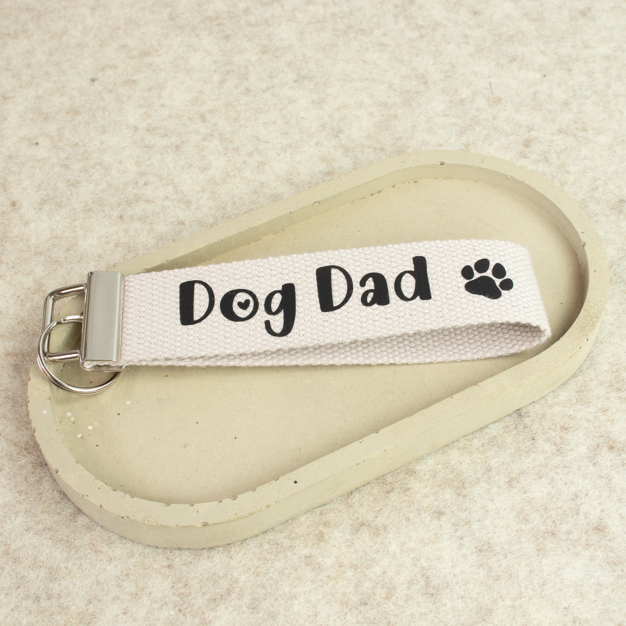 Schlüsselanhänger „DOG DAD“ – schwarz - für Hundepapas