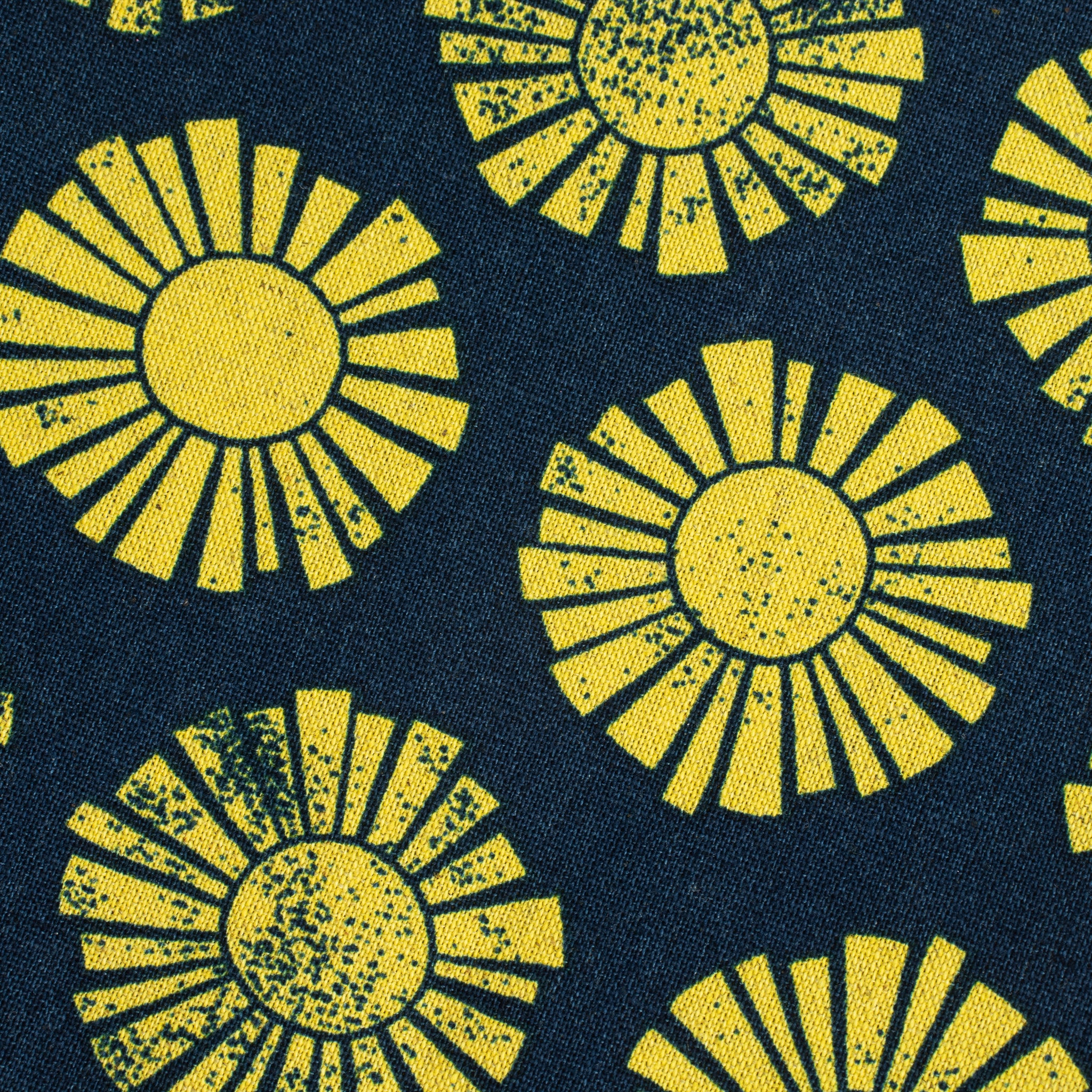 By the Seaside 2 Canvas „Sunshine Navy Unbleached“ – Cotton + Steel x Loes van Oosten