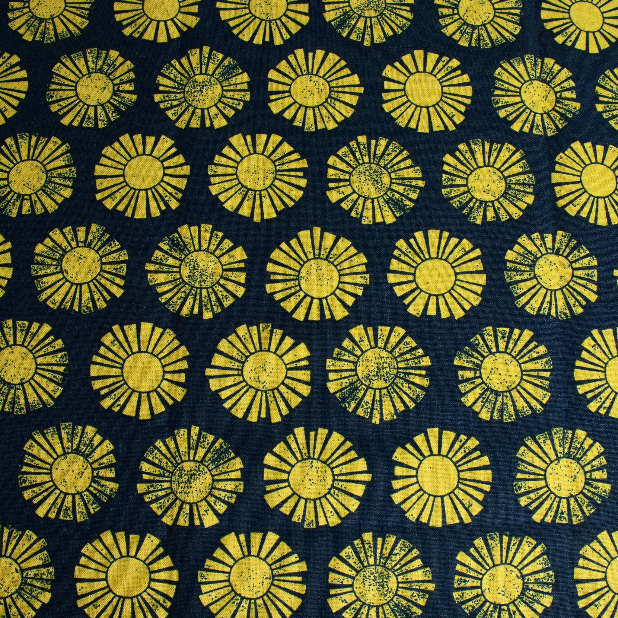 By the Seaside 2 Canvas „Sunshine Navy Unbleached“ – Cotton + Steel x Loes van Oosten