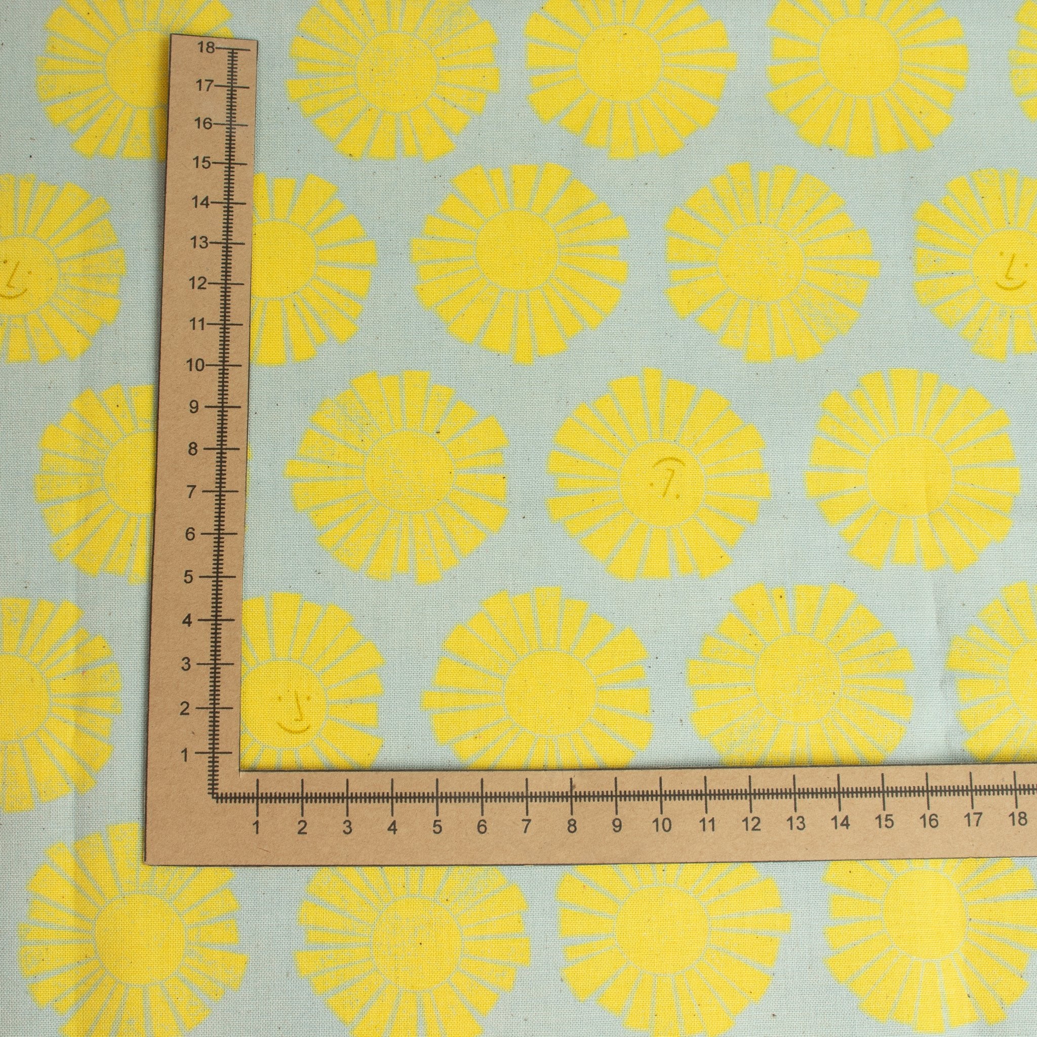 By the Seaside 2 Baumwollstoff „Sunshine Sky Blue Unbleached“ – Cotton + Steel x Loes van Oosten - Sabinzi - Aus Stoffliebe wird Lieblingsstück