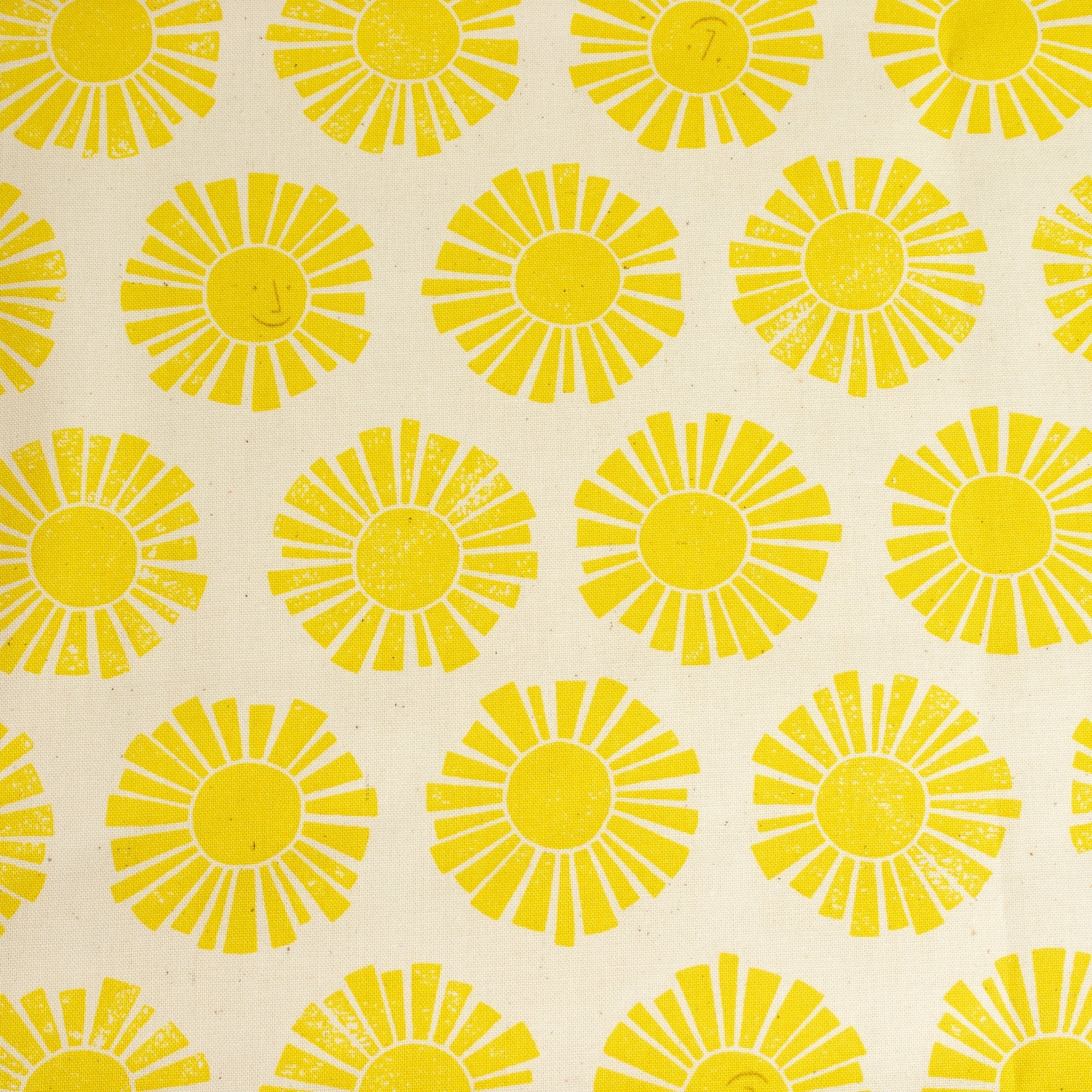 By the Seaside 2 Baumwollstoff „Sunshine Yellow Unbleached“ – Cotton + Steel x Loes van Oosten - Sabinzi - Aus Stoffliebe wird Lieblingsstück